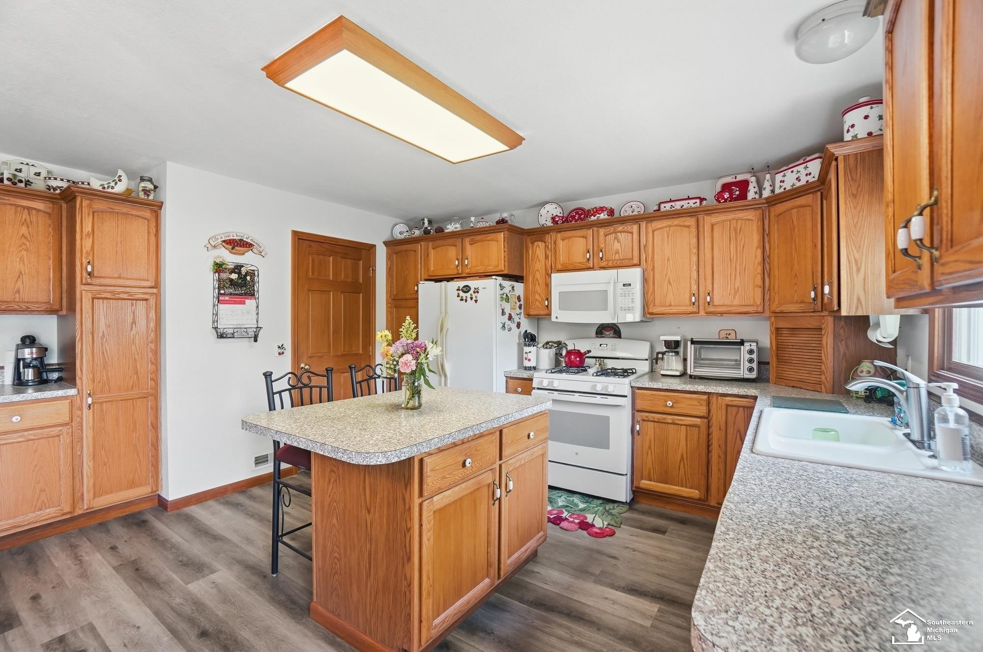 786 Santa Fe Court, Temperance, MI 48182 — Photo 7