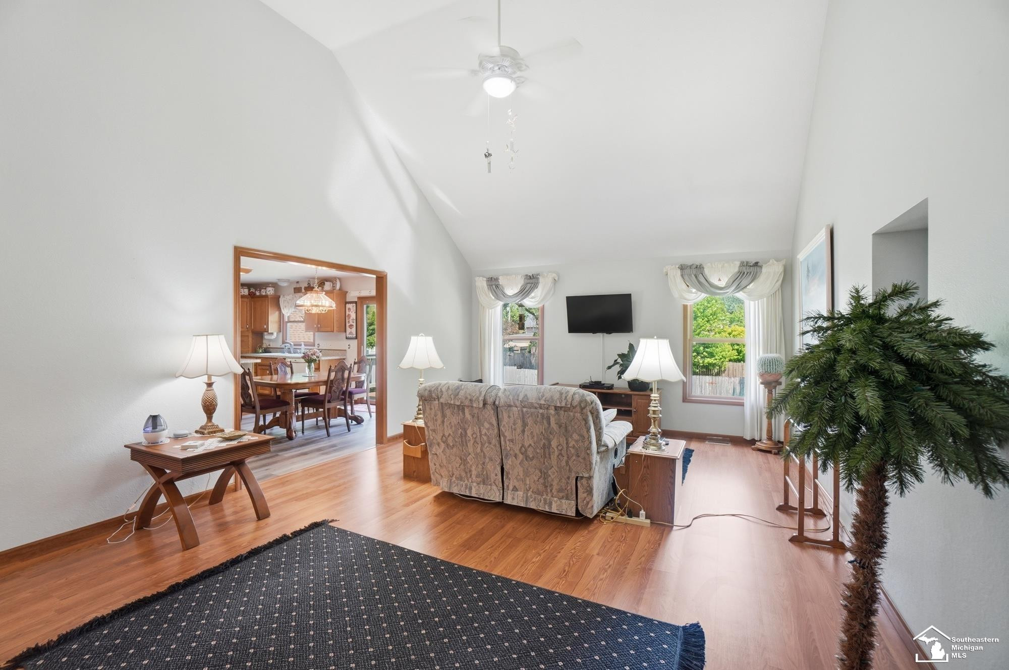 786 Santa Fe Court, Temperance, MI 48182 — Photo 11