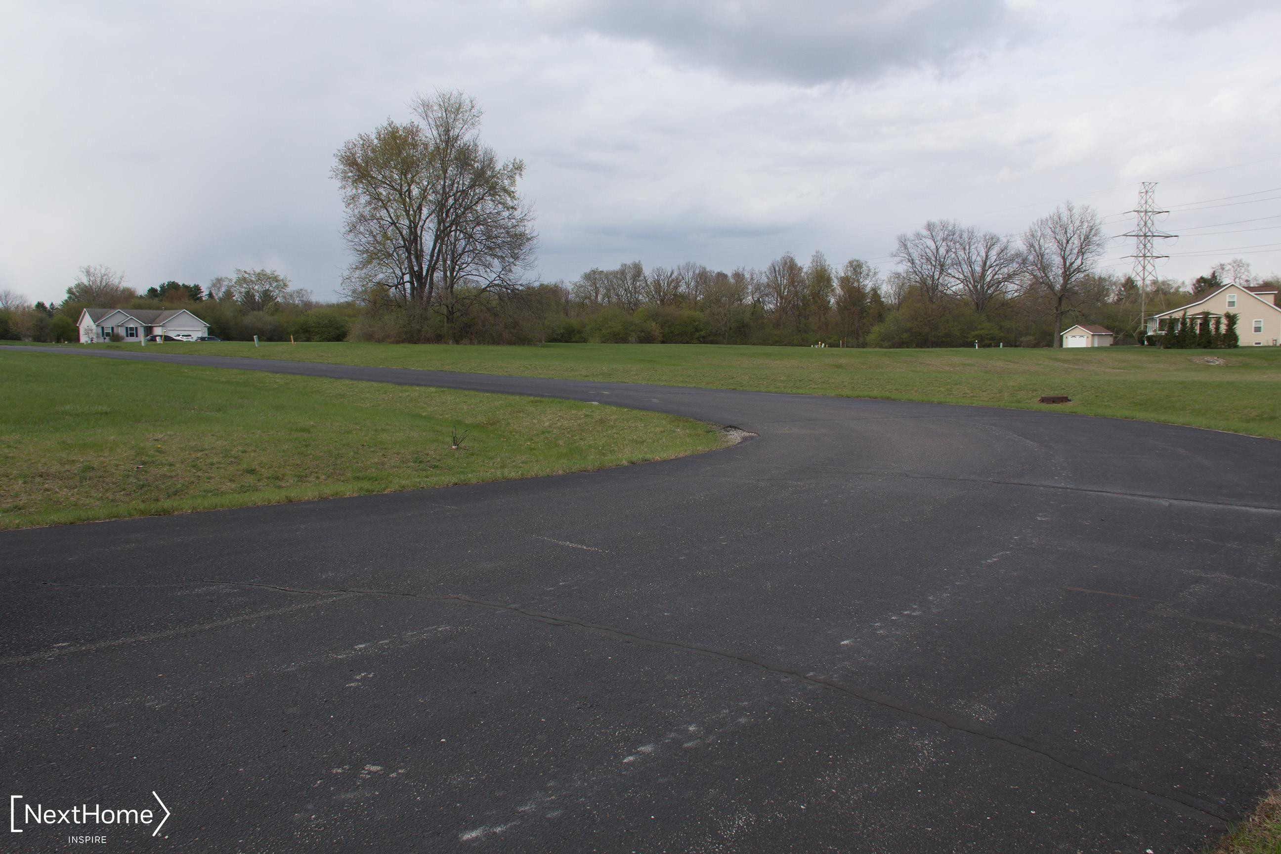 4138 Hidden View Drive, Flint, MI 48506 — Photo 2