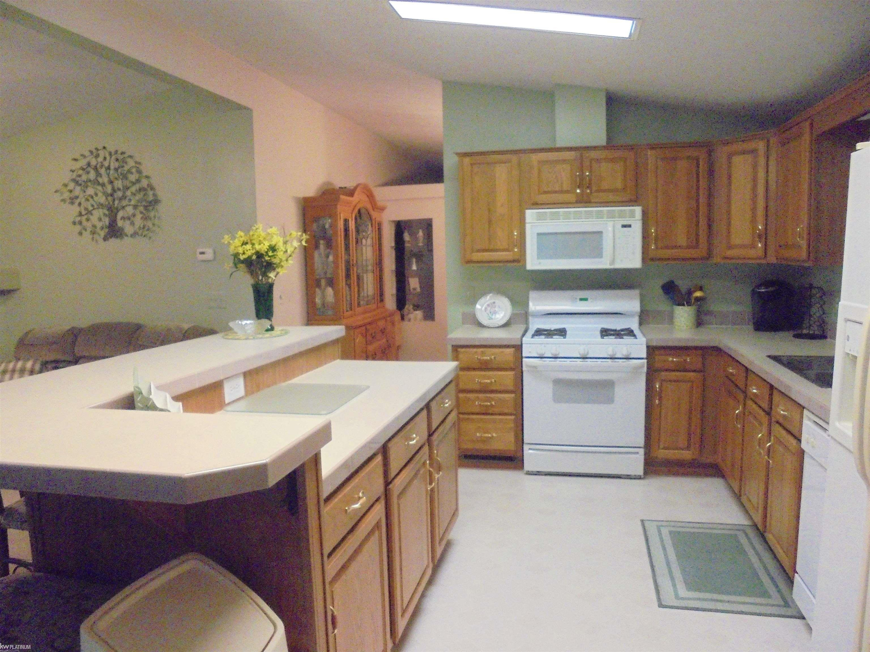 536 Swan Creek Court, MI — Photo 12