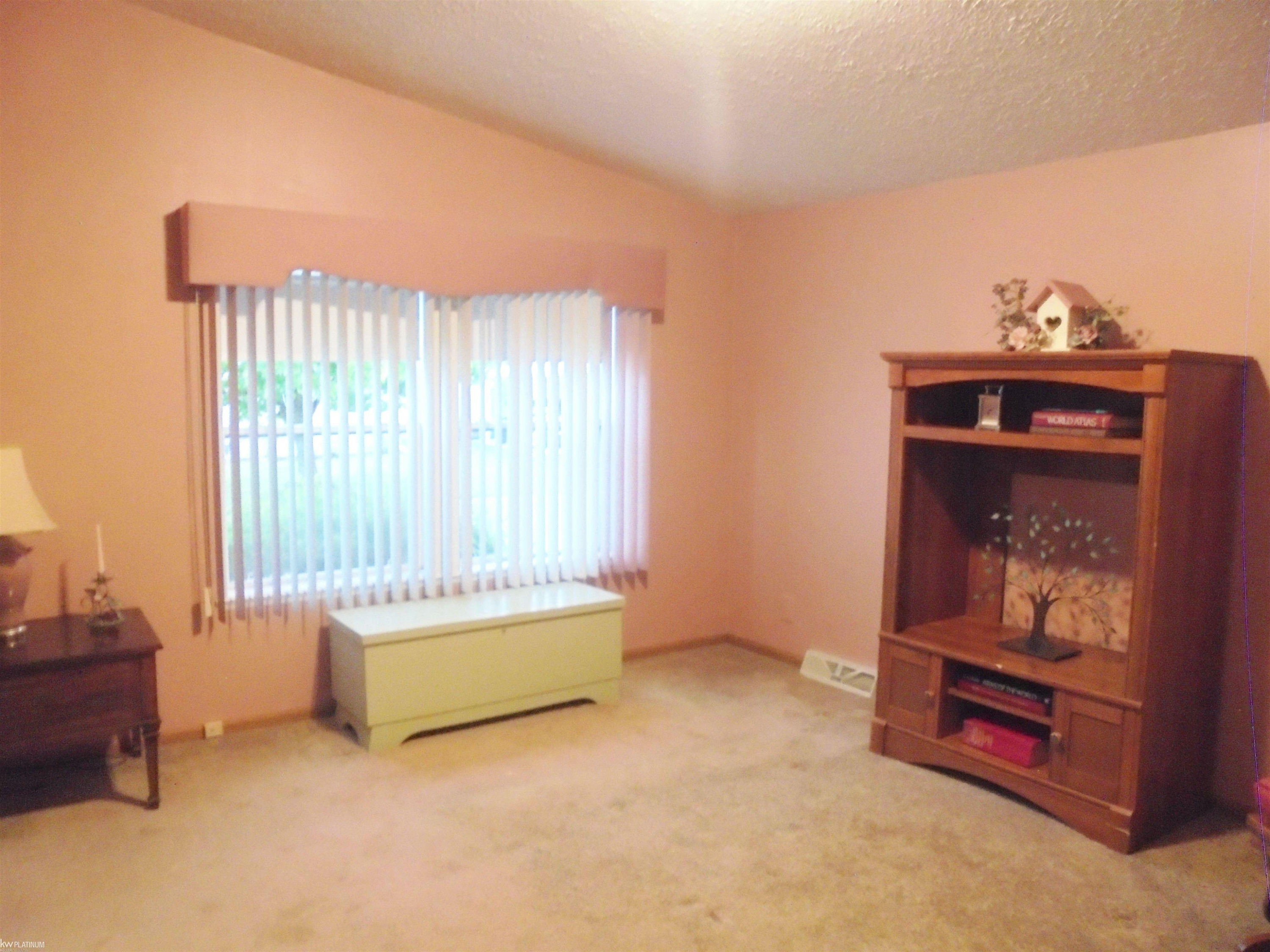 536 Swan Creek Court, MI — Photo 15