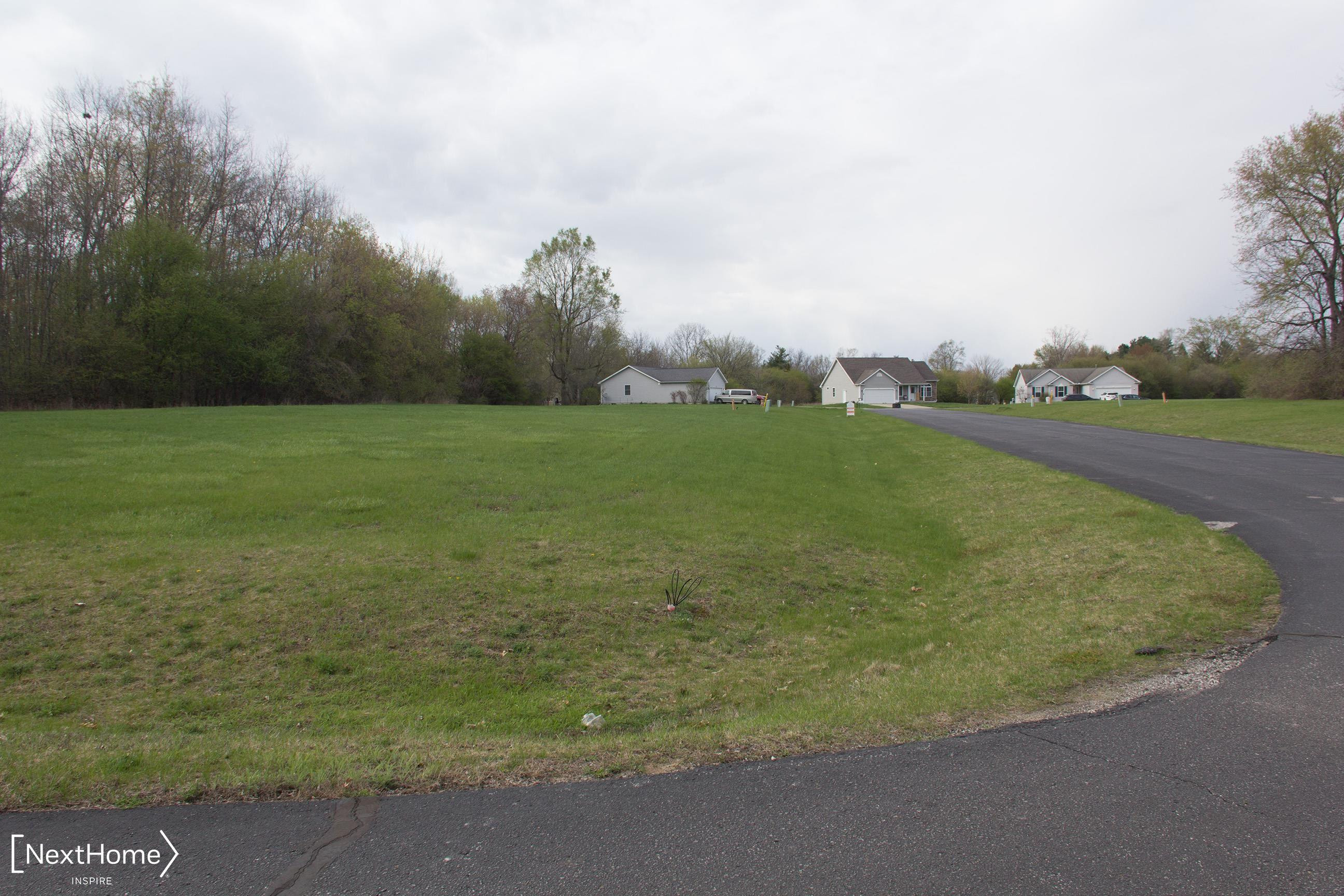 4084 Hidden View Drive, Flint, MI 48506 — Photo 4