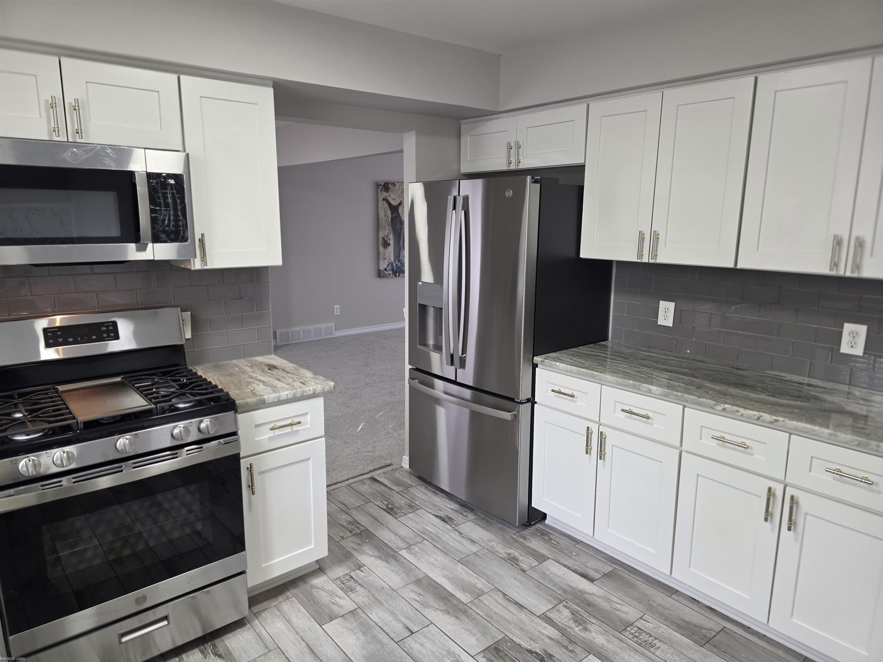 16644 Cederama Drive, Clinton Twp, MI 48038 — Photo 12