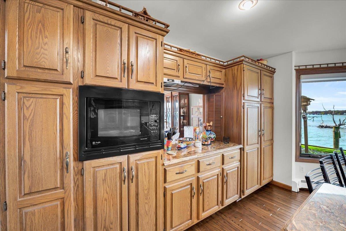 523 Lathrop Avenue, Algonac, MI 48001 — Photo 33