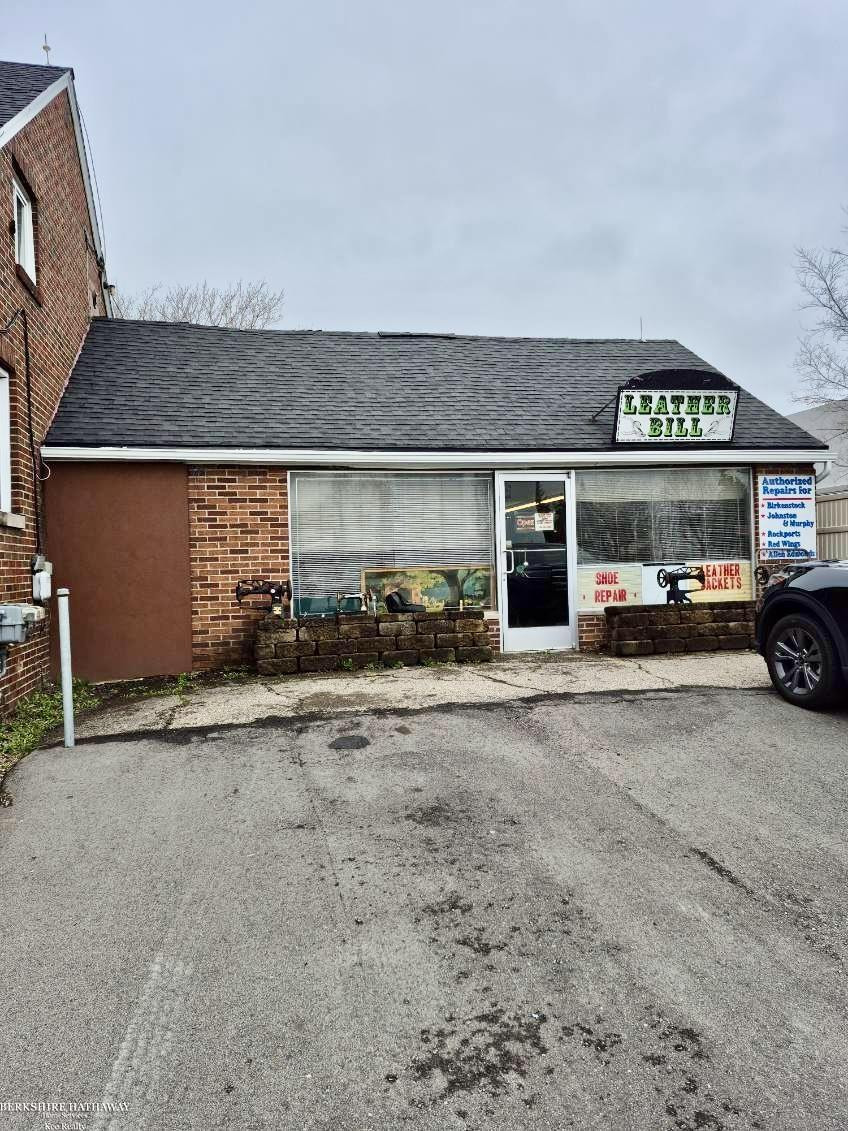 2044 E Bristol Road, Burton, MI 48529 — Photo 2