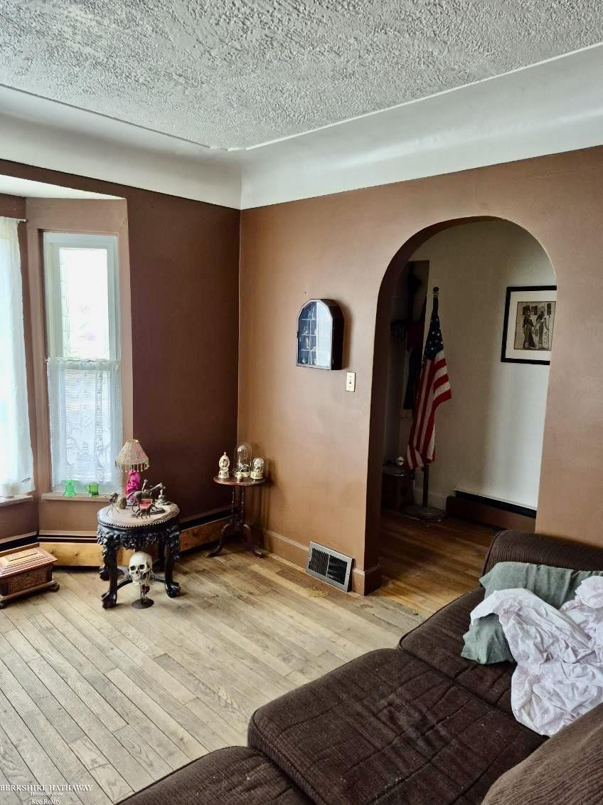 2044 E Bristol Road, Burton, MI 48529 — Photo 4