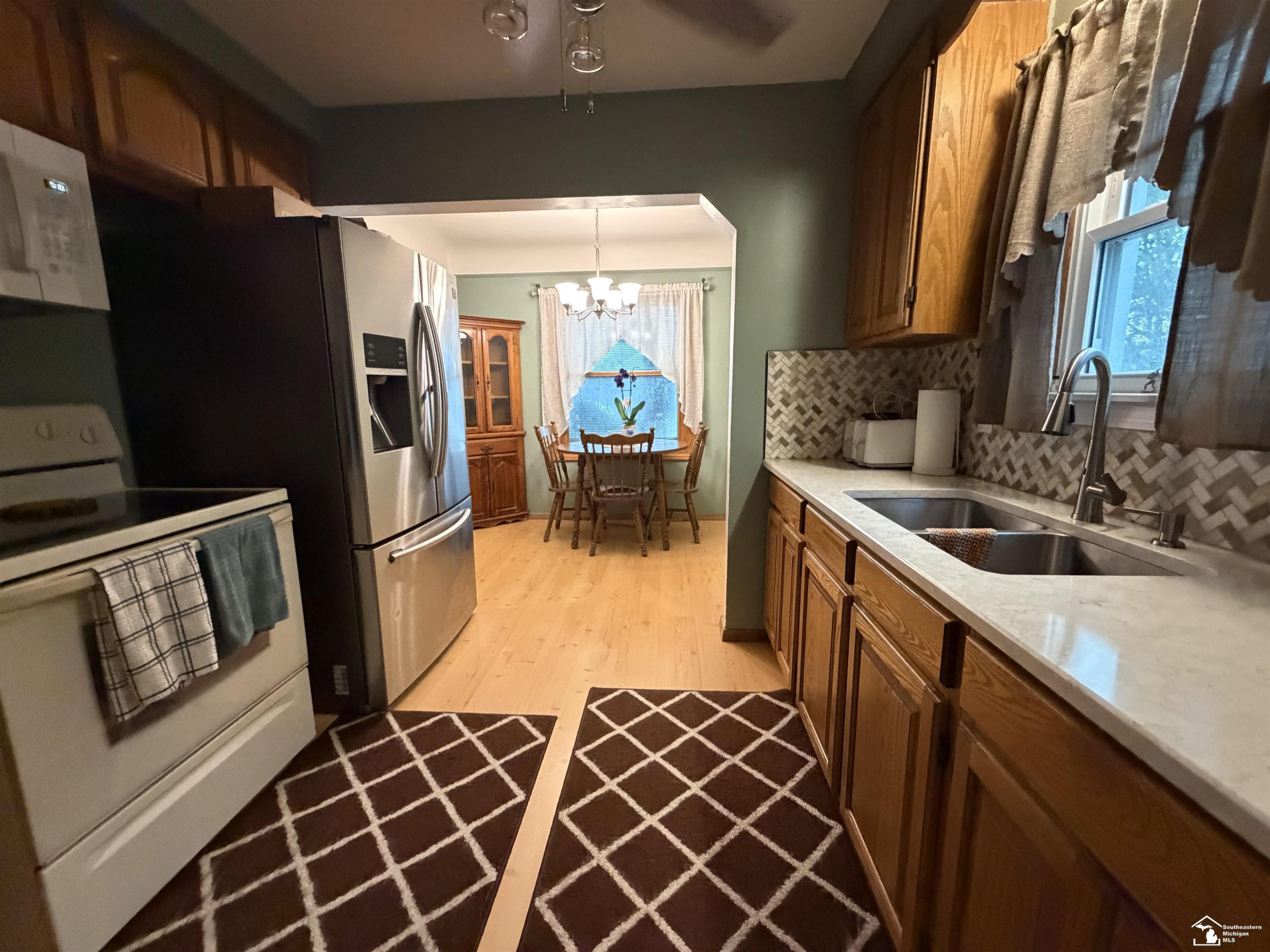 45 Cleveland Street, Trenton, MI 48183 — Photo 7