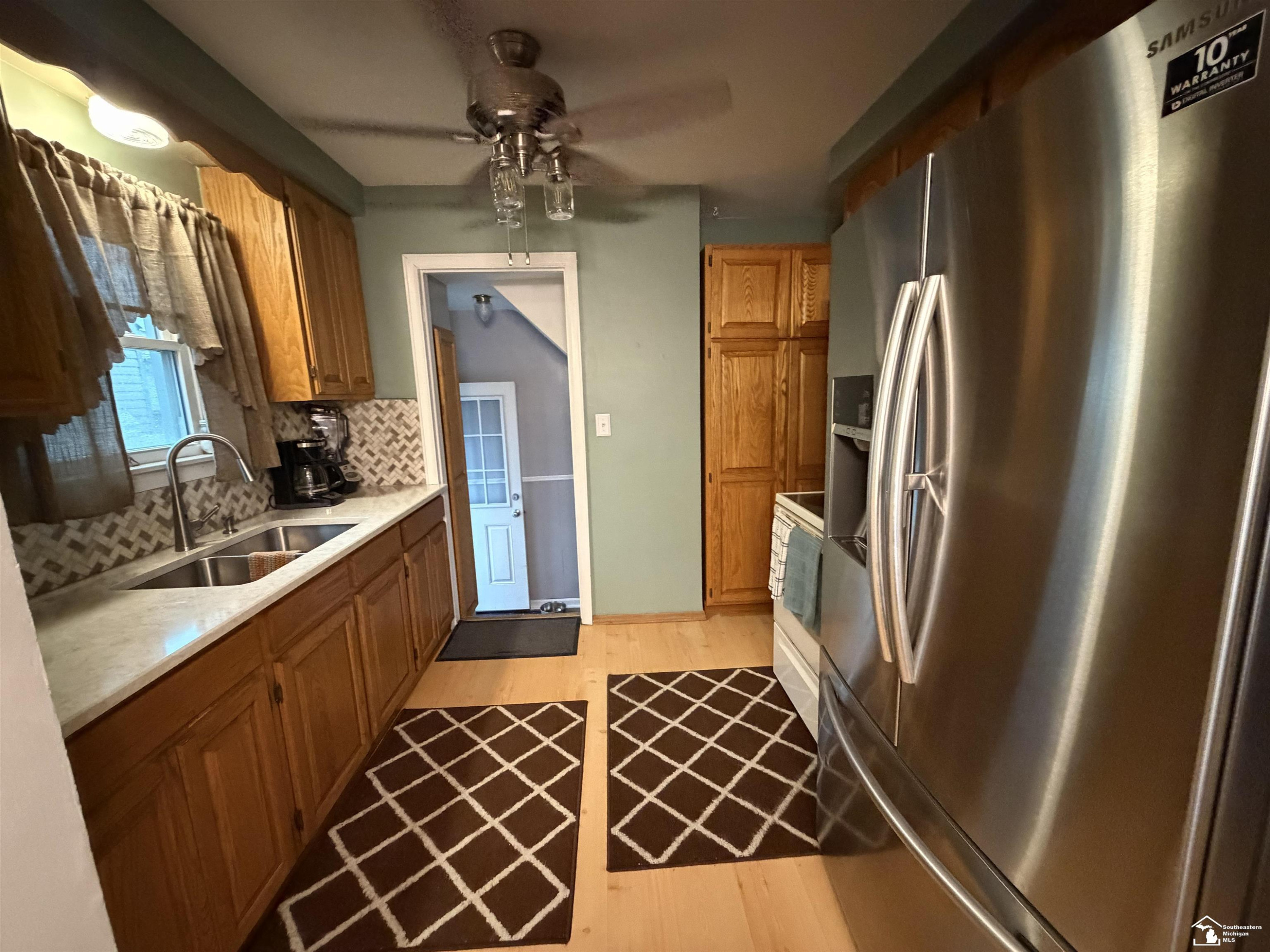 45 Cleveland Street, Trenton, MI 48183 — Photo 8