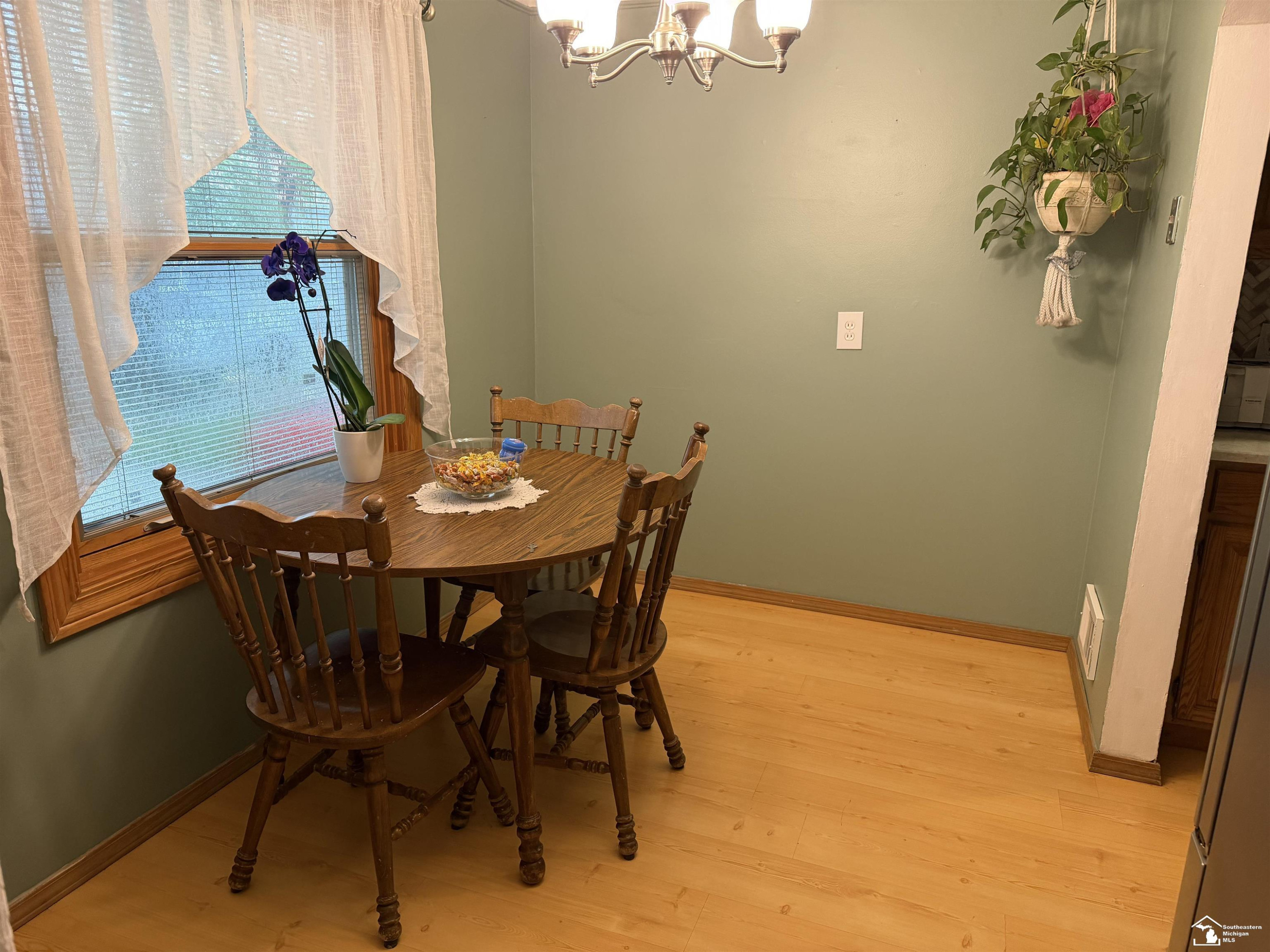 45 Cleveland Street, Trenton, MI 48183 — Photo 9