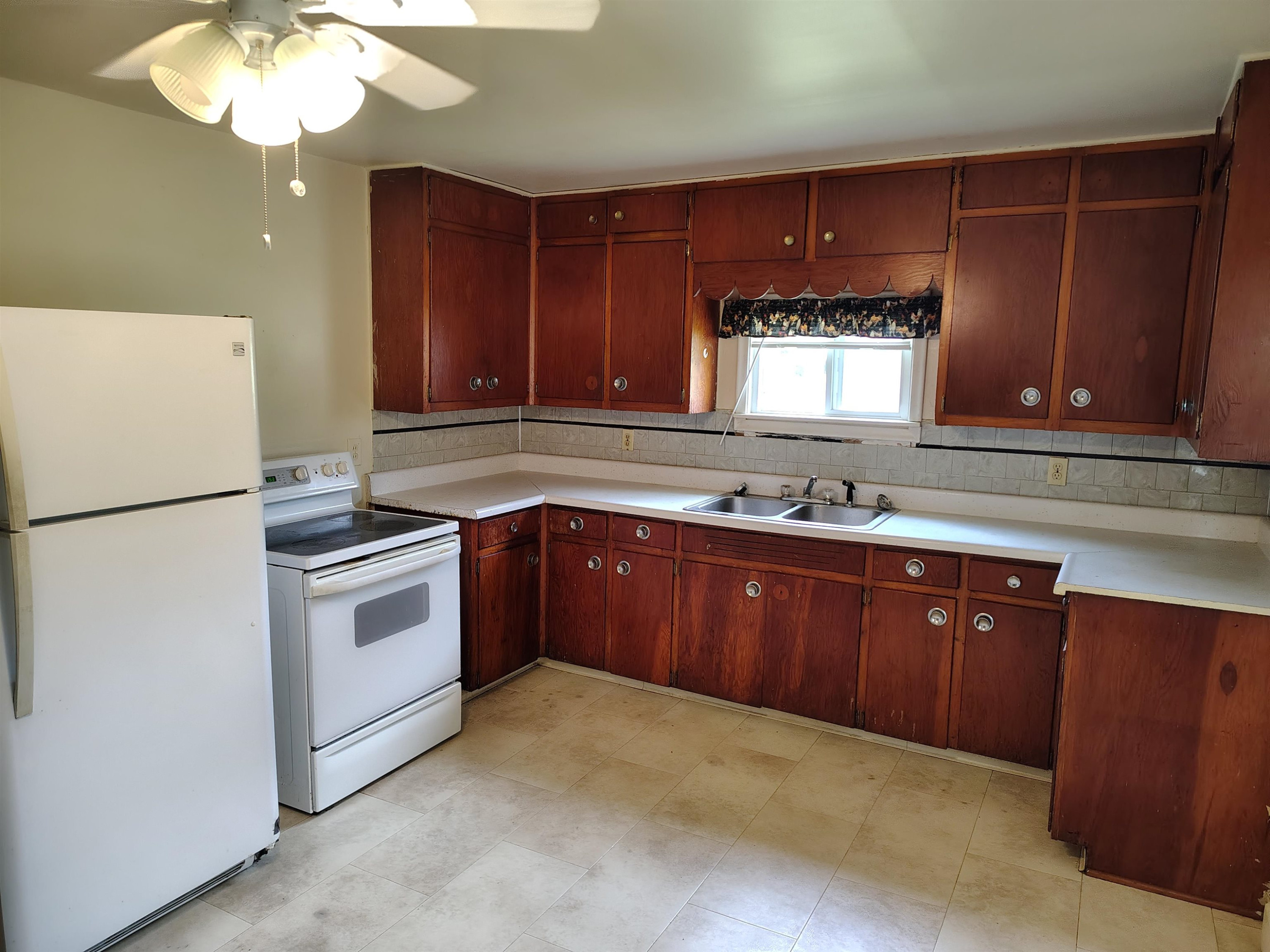 9485 Miller Road, Swartz Creek, MI 48473 — Photo 3
