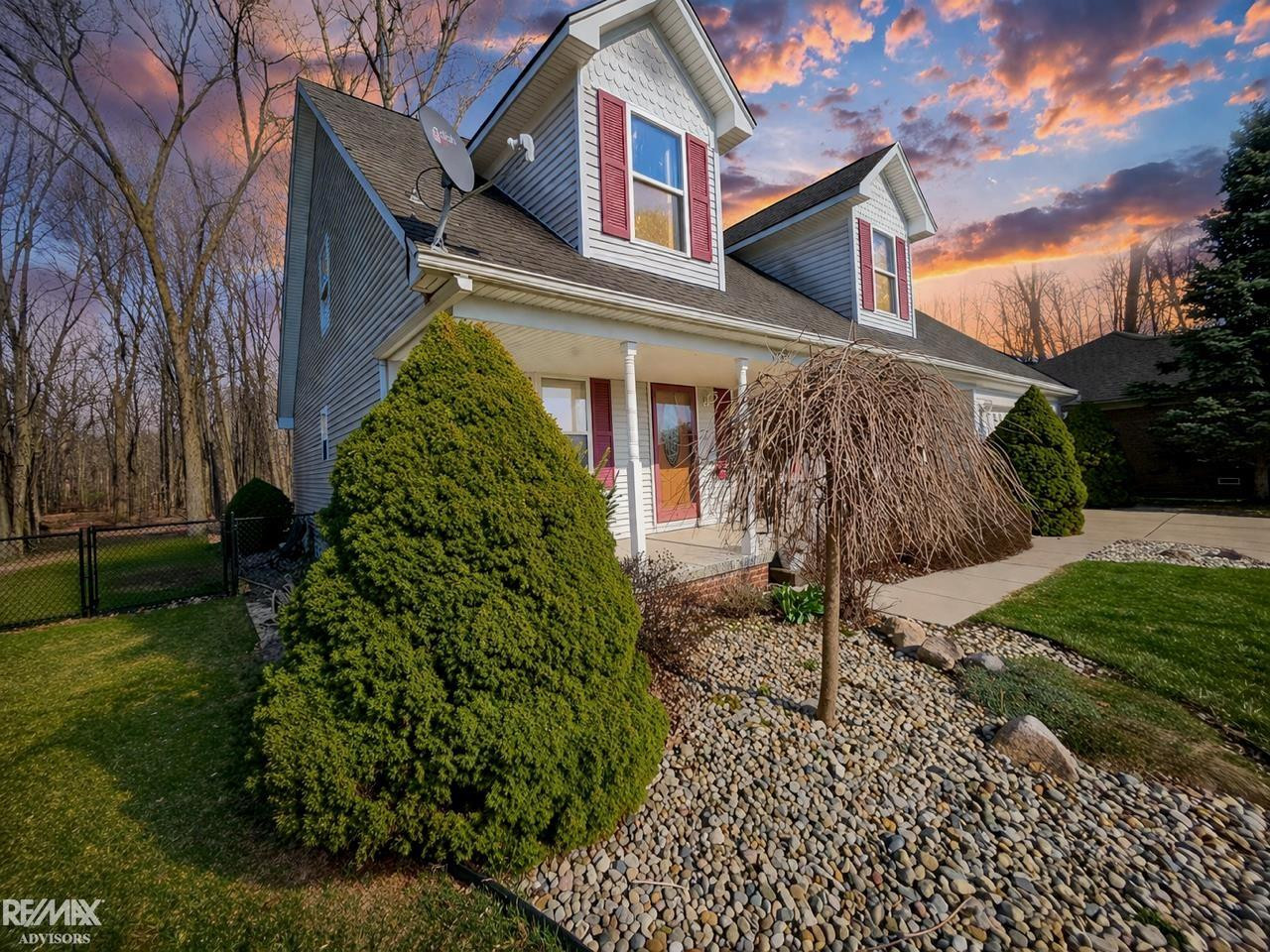 54690 Beacon Cove Circle, New Baltimore, MI 48047 — Photo 2