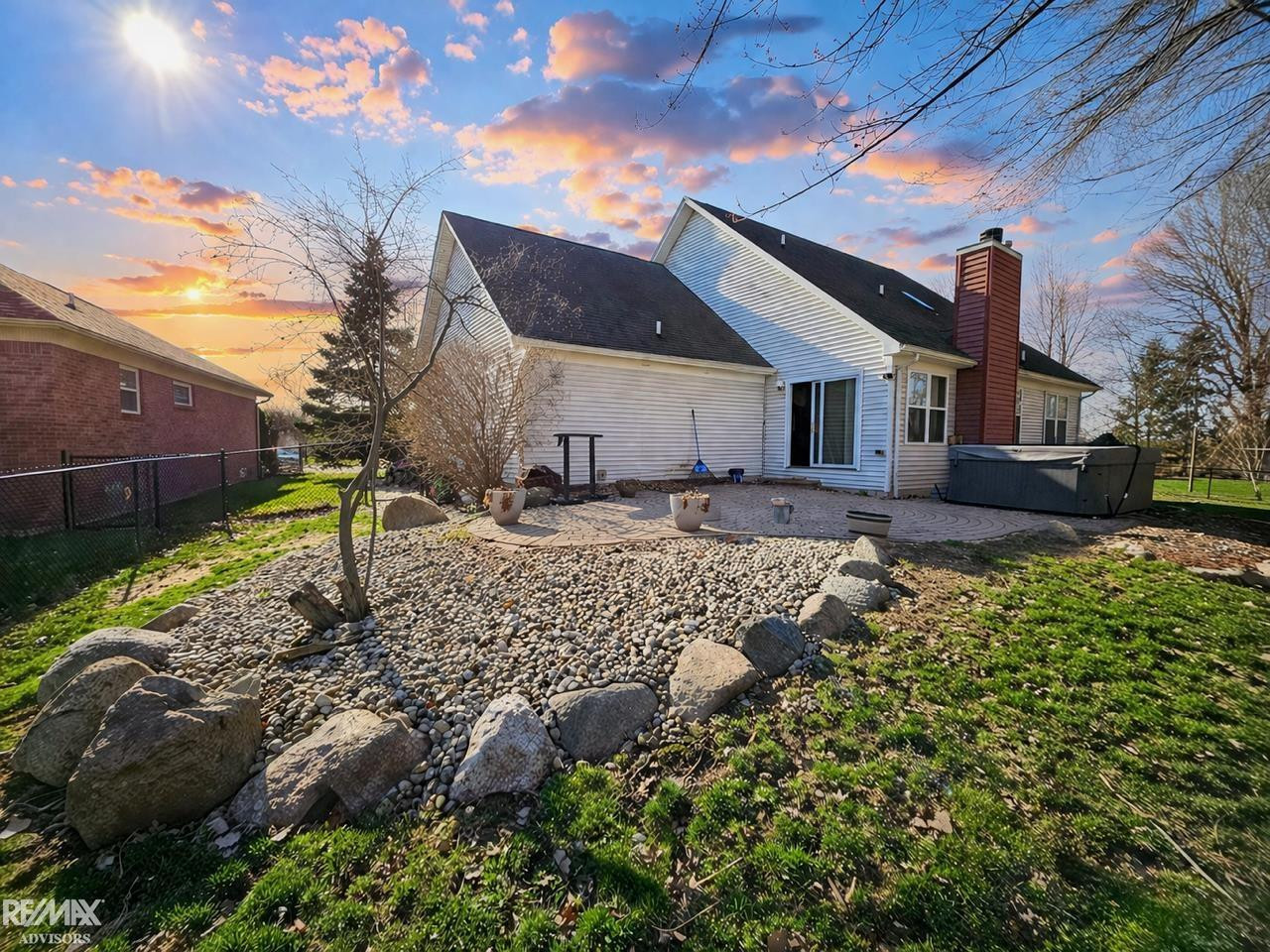 54690 Beacon Cove Circle, New Baltimore, MI 48047 — Photo 35