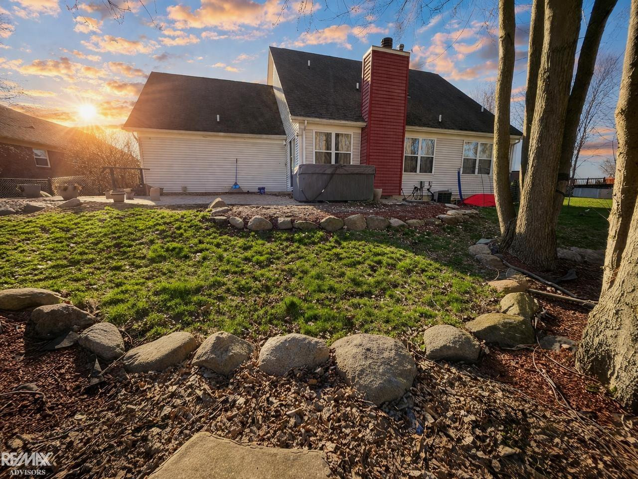54690 Beacon Cove Circle, New Baltimore, MI 48047 — Photo 36