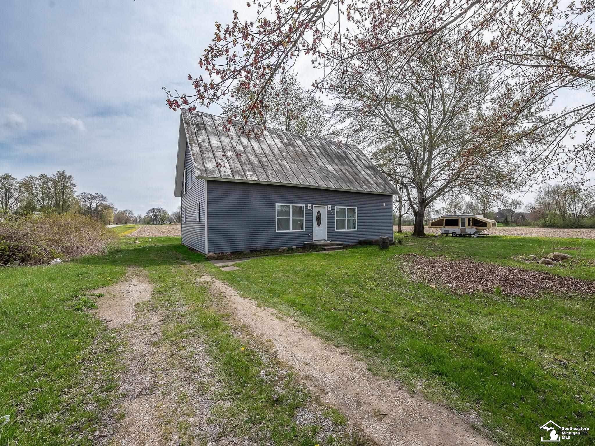 13680 Martinsville Road, Carleton, MI 48117 — front exterior