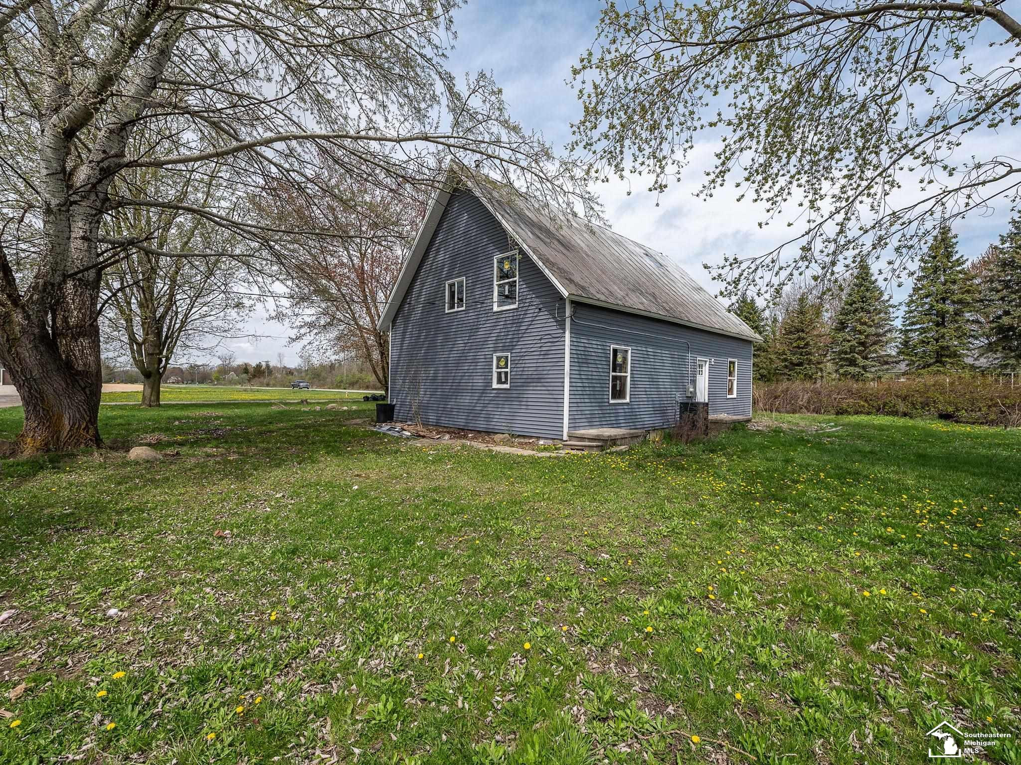 13680 Martinsville Road, Carleton, MI 48117 — Photo 23