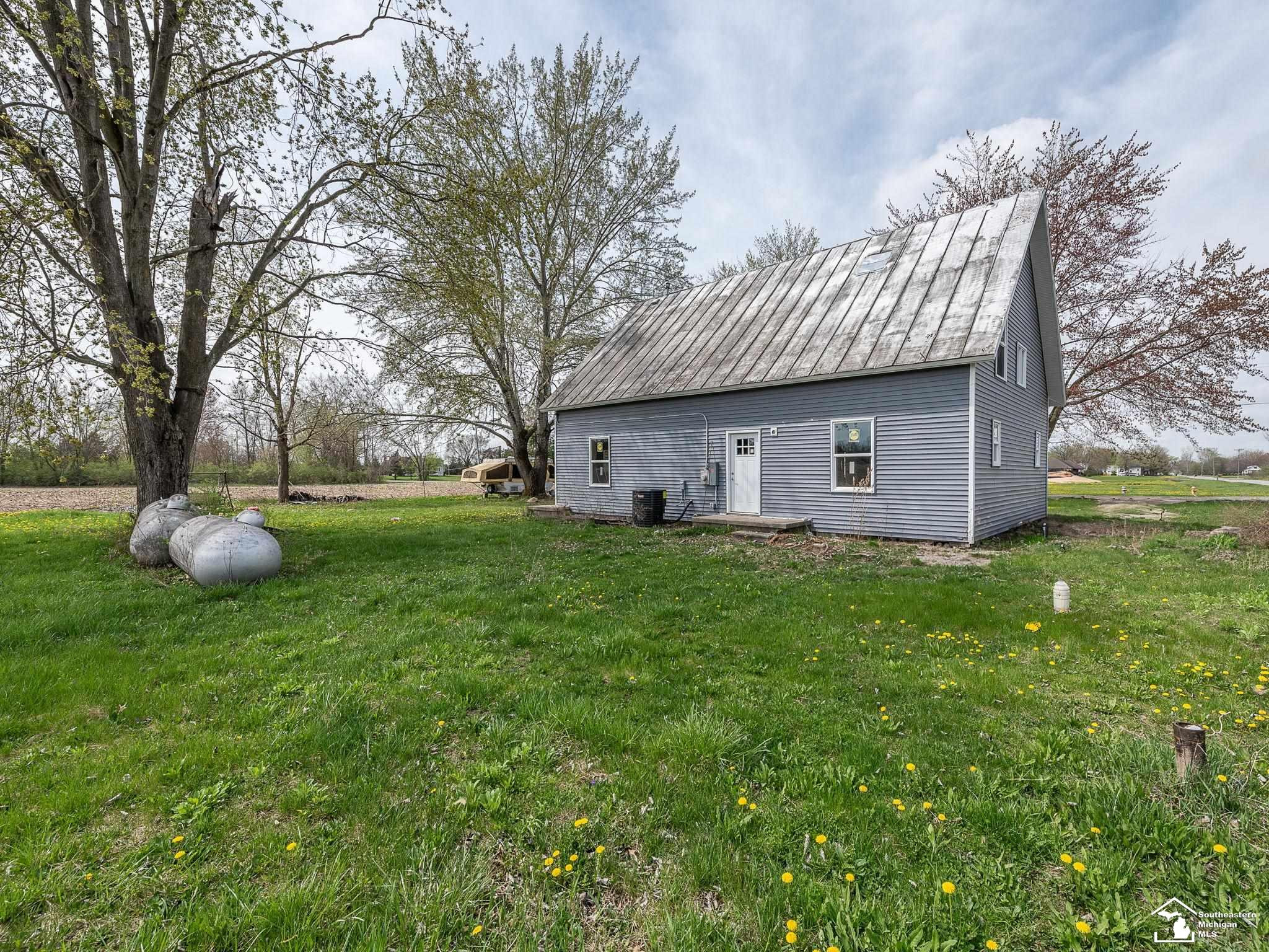 13680 Martinsville Road, Carleton, MI 48117 — Photo 24