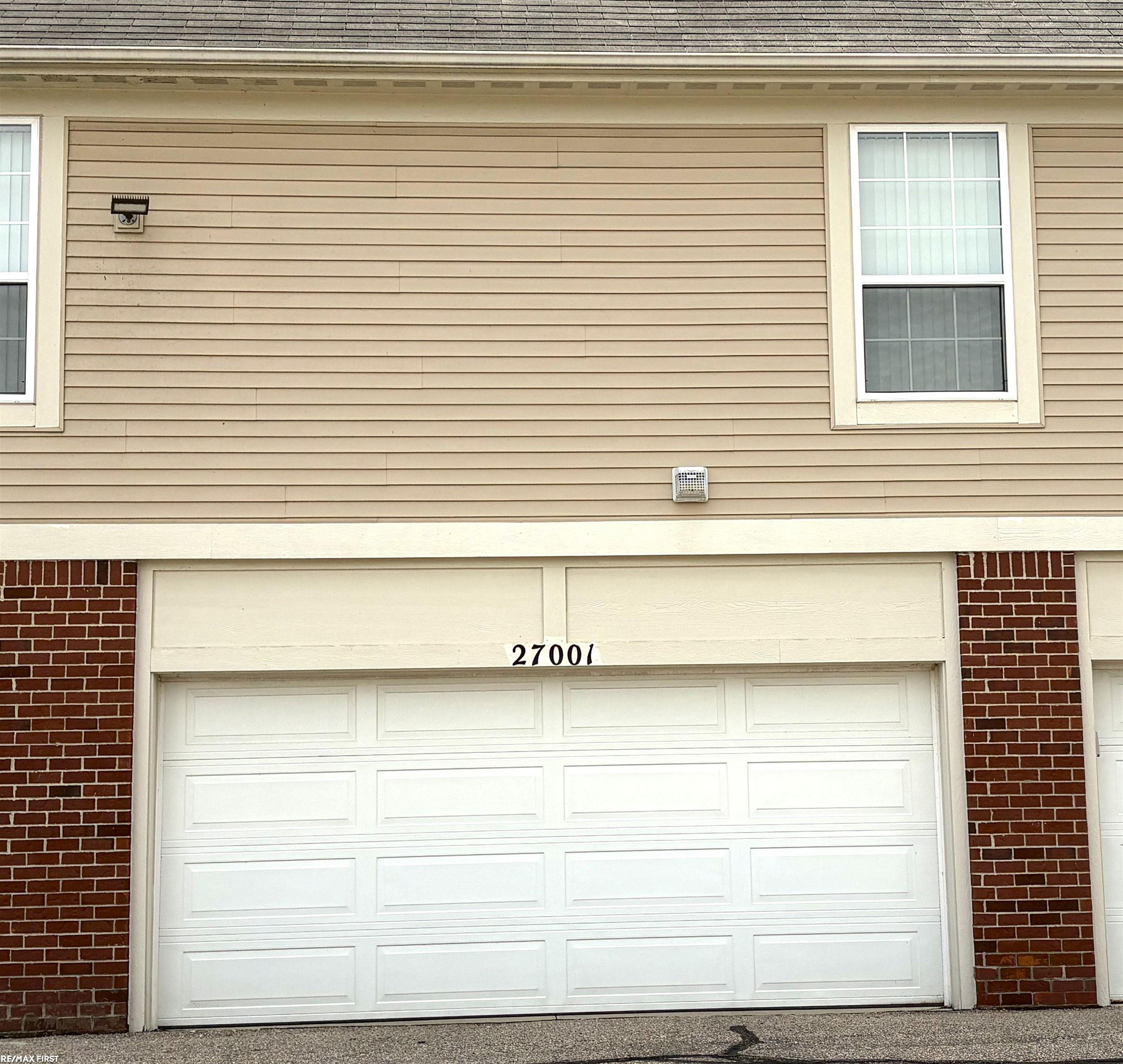 27001 Carrington Place, MI — Photo 24