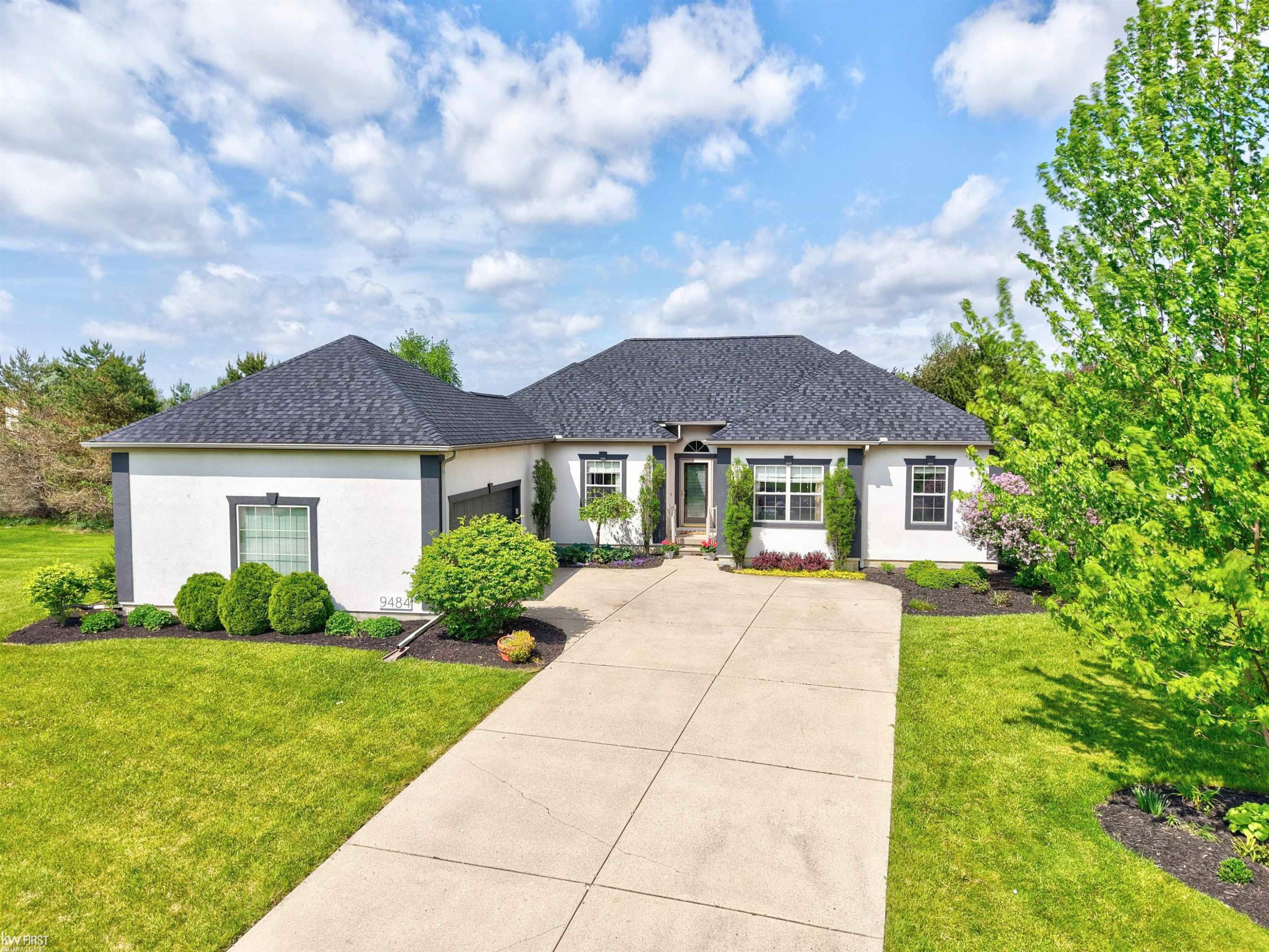 9484 Aspen View Drive, Grand Blanc, MI 48439 — Photo 2