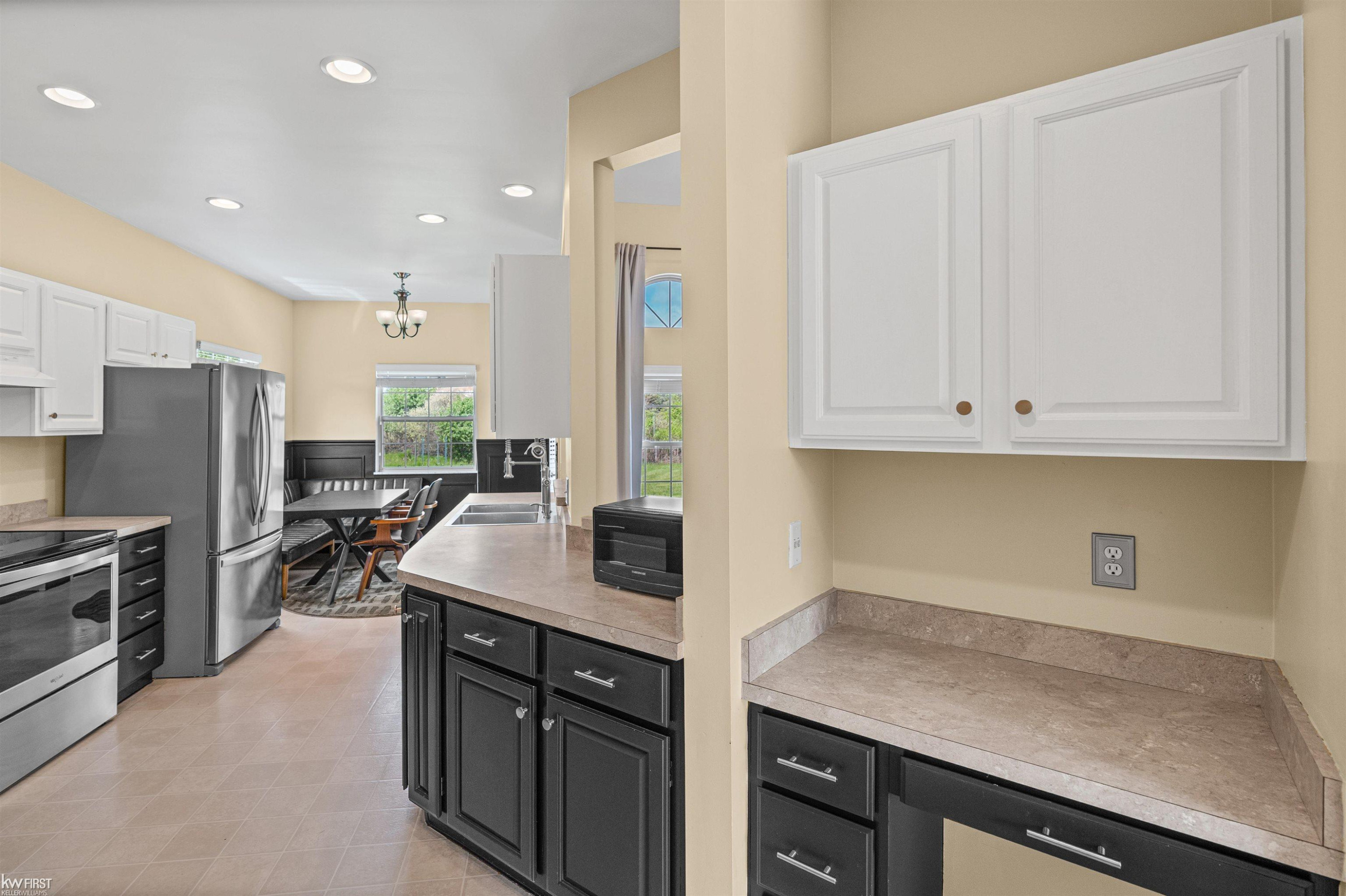 9484 Aspen View Drive, Grand Blanc, MI 48439 — Photo 10