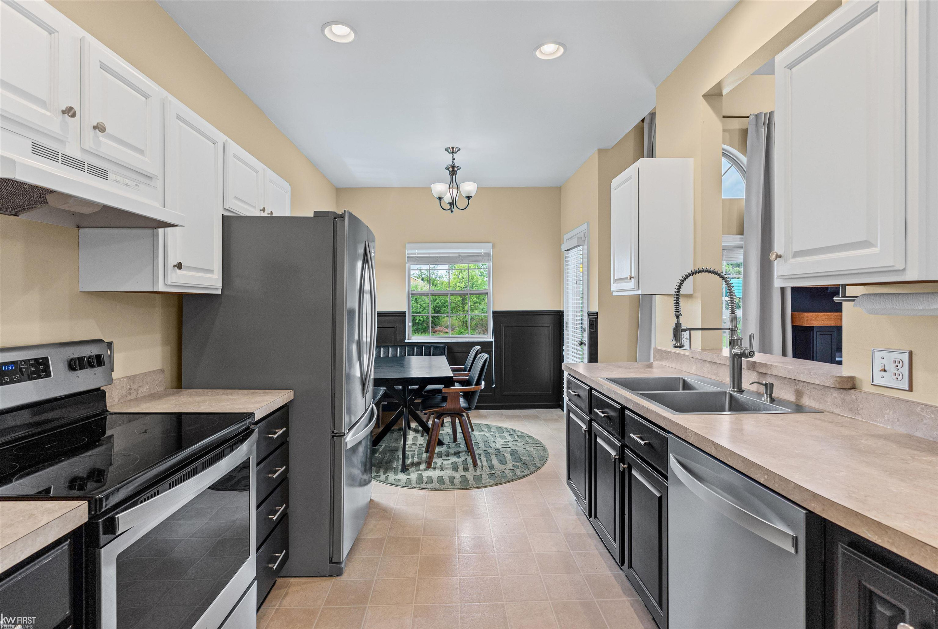 9484 Aspen View Drive, Grand Blanc, MI 48439 — Photo 13
