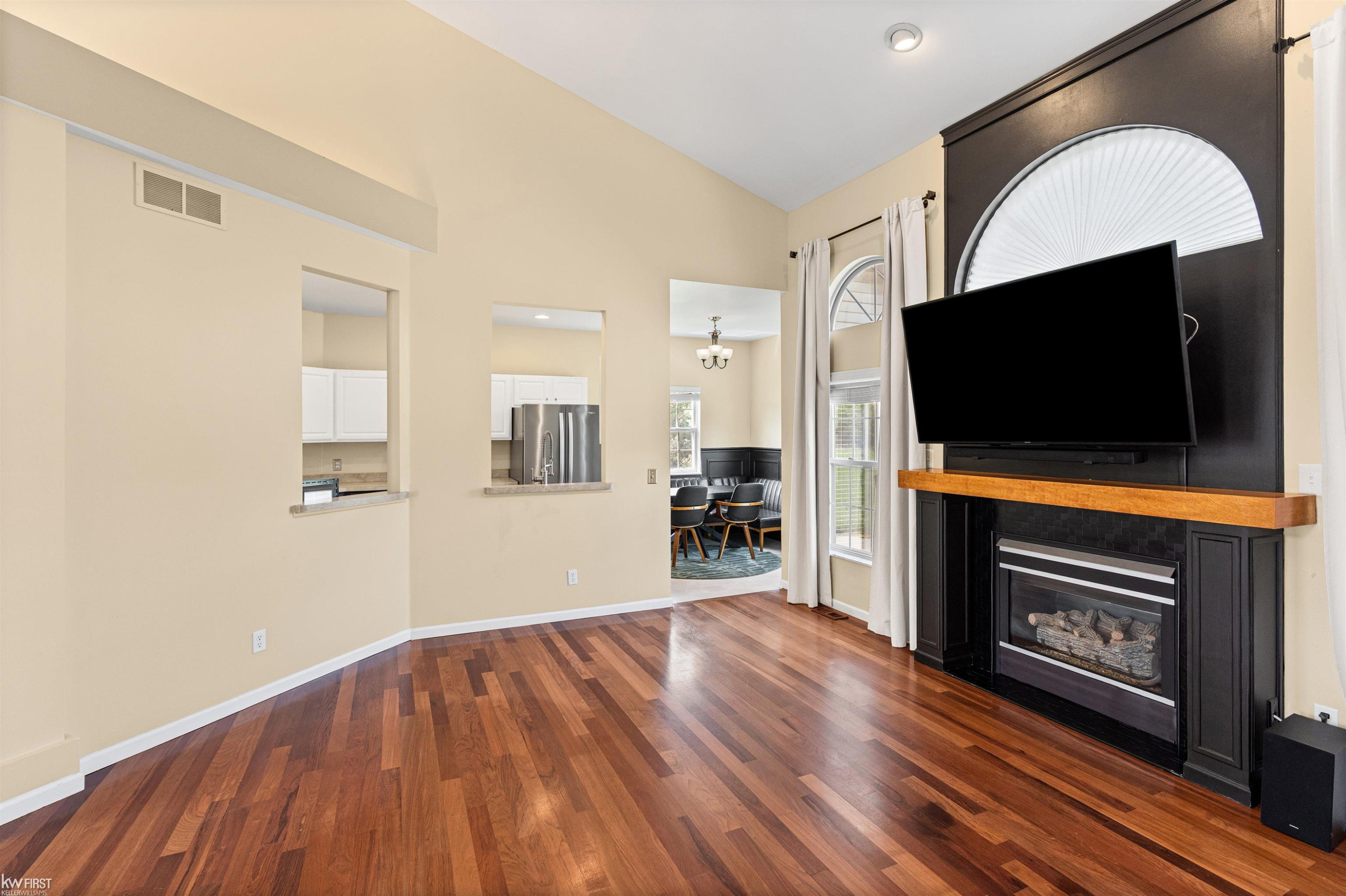 9484 Aspen View Drive, Grand Blanc, MI 48439 — Photo 18