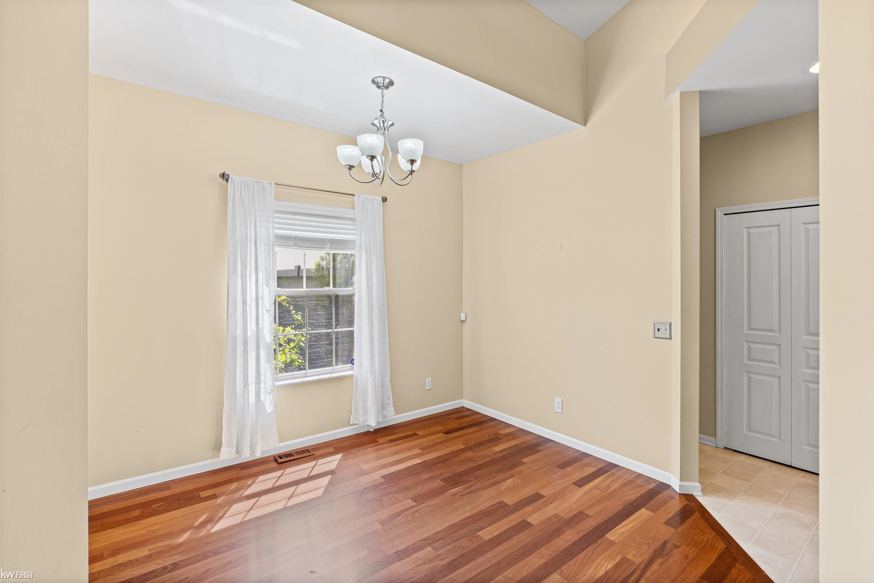 9484 Aspen View Drive, Grand Blanc, MI 48439 — Photo 19