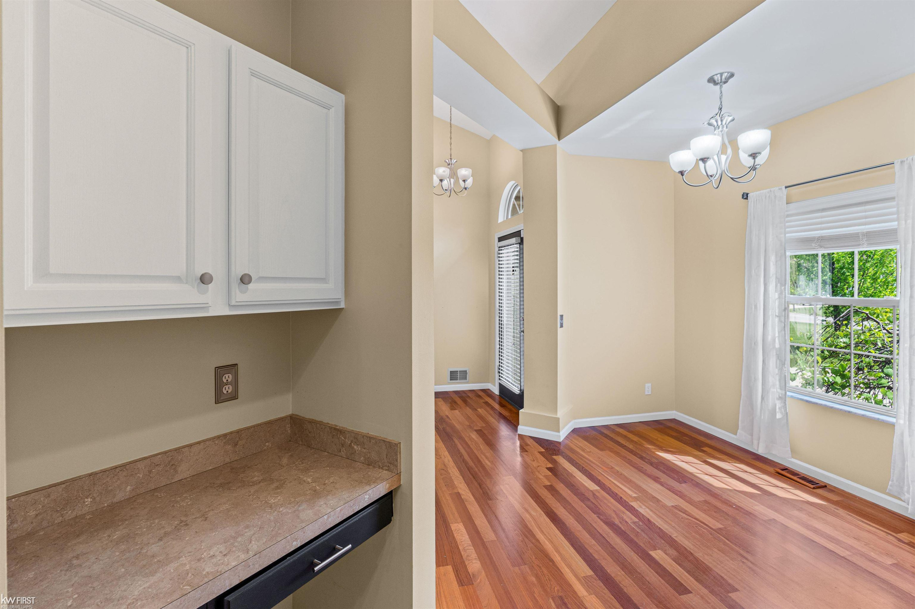 9484 Aspen View Drive, Grand Blanc, MI 48439 — Photo 20