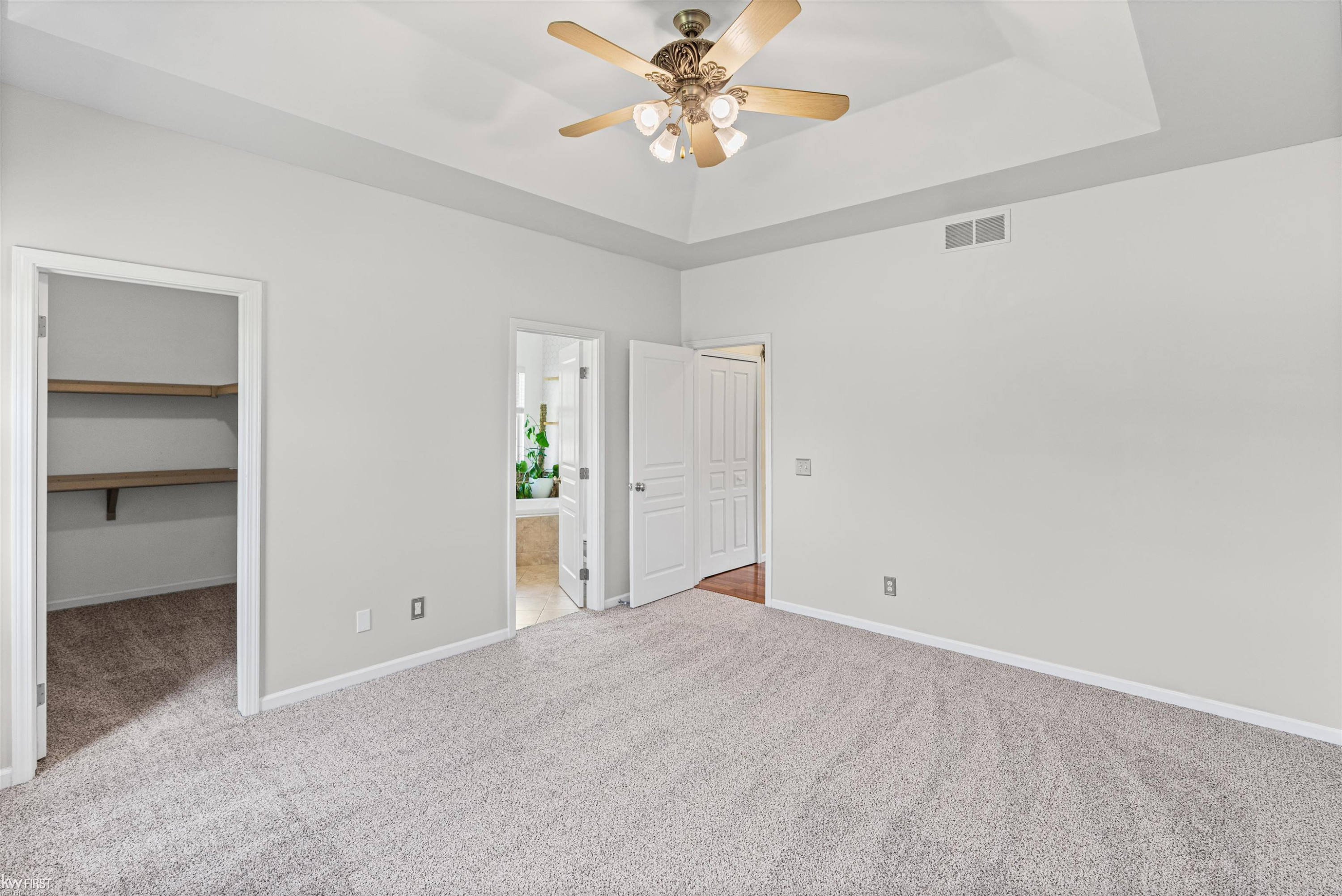 9484 Aspen View Drive, Grand Blanc, MI 48439 — Photo 29