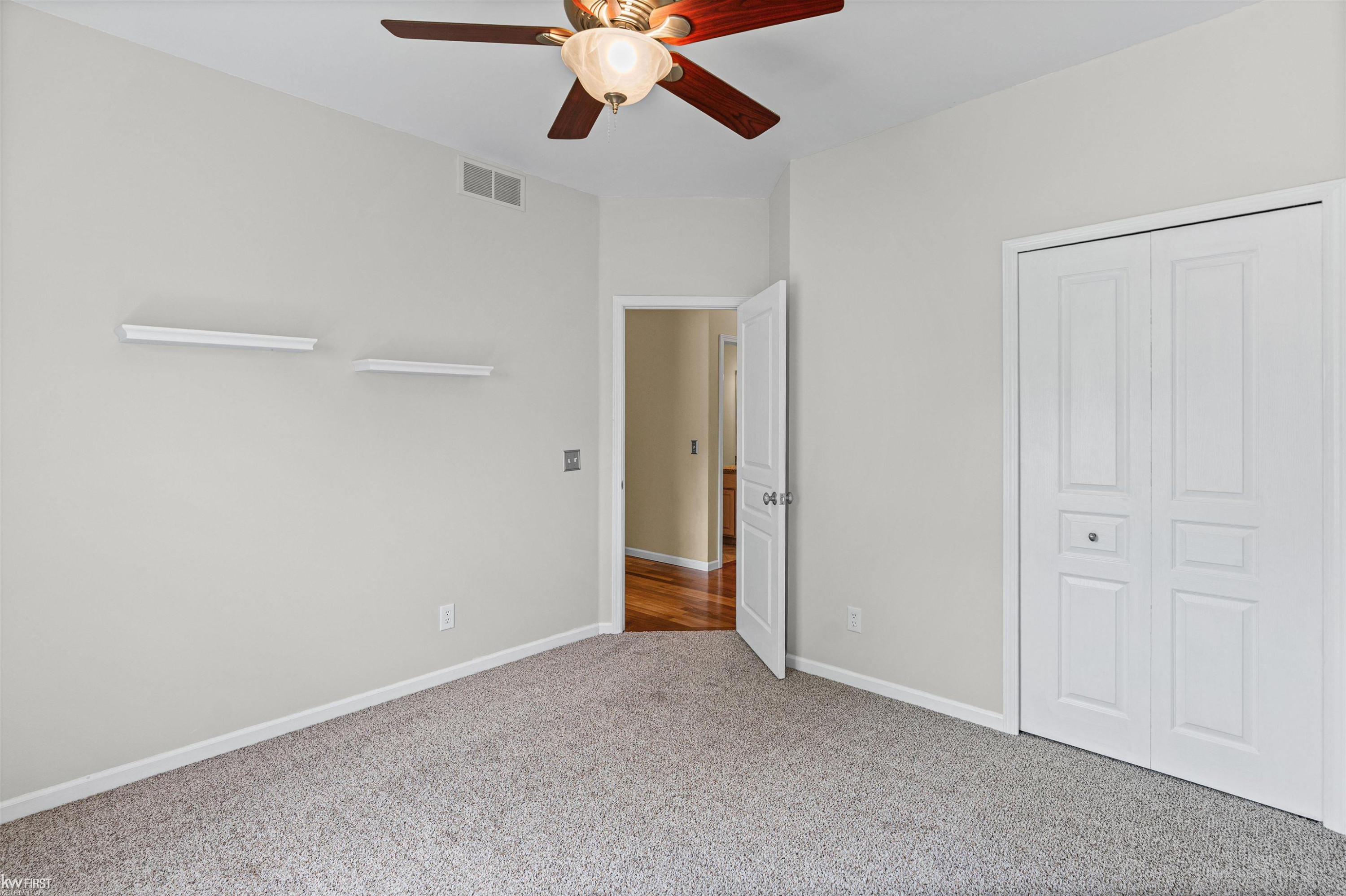 9484 Aspen View Drive, Grand Blanc, MI 48439 — Photo 36