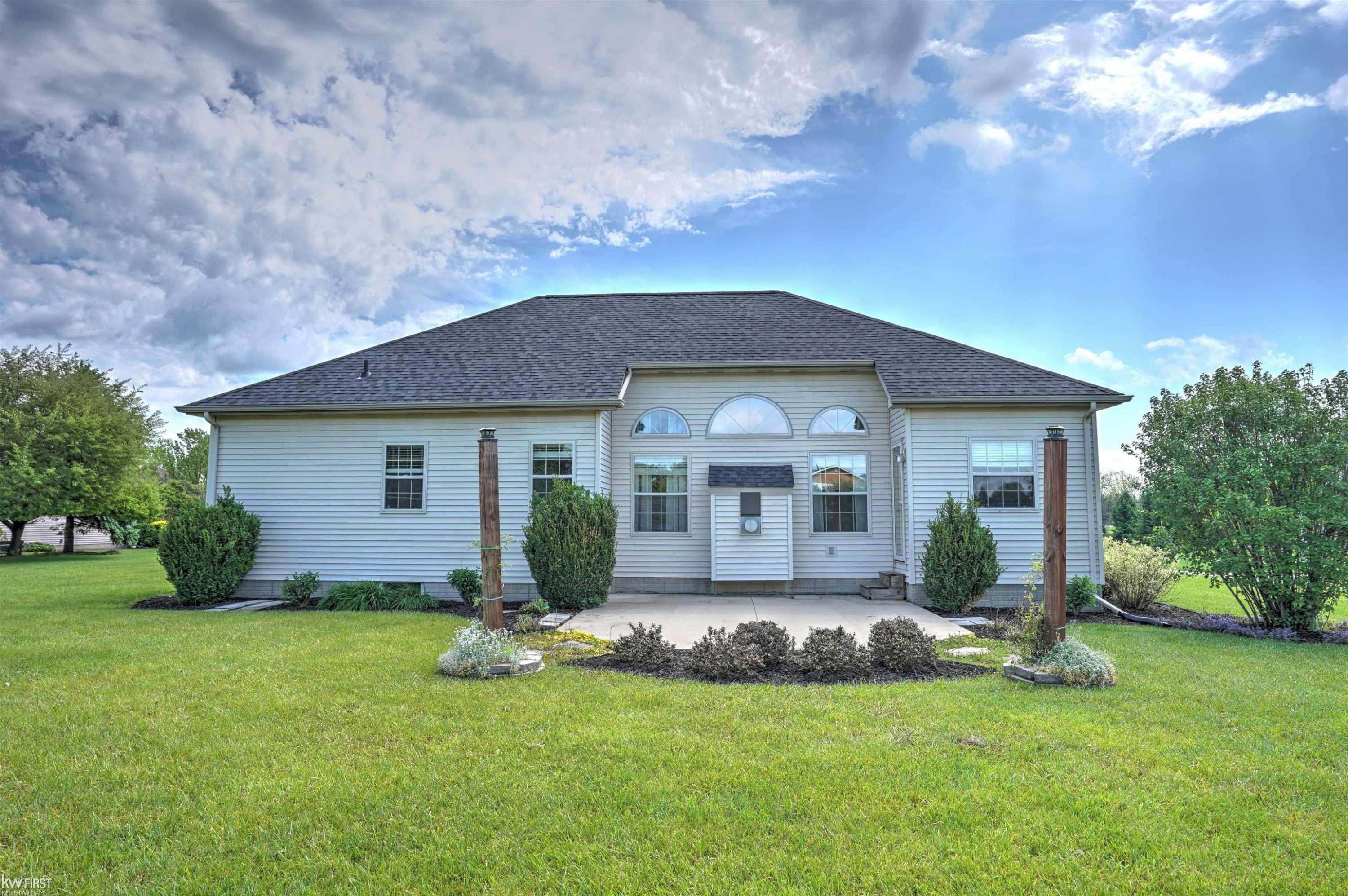 9484 Aspen View Drive, Grand Blanc, MI 48439 — Photo 51
