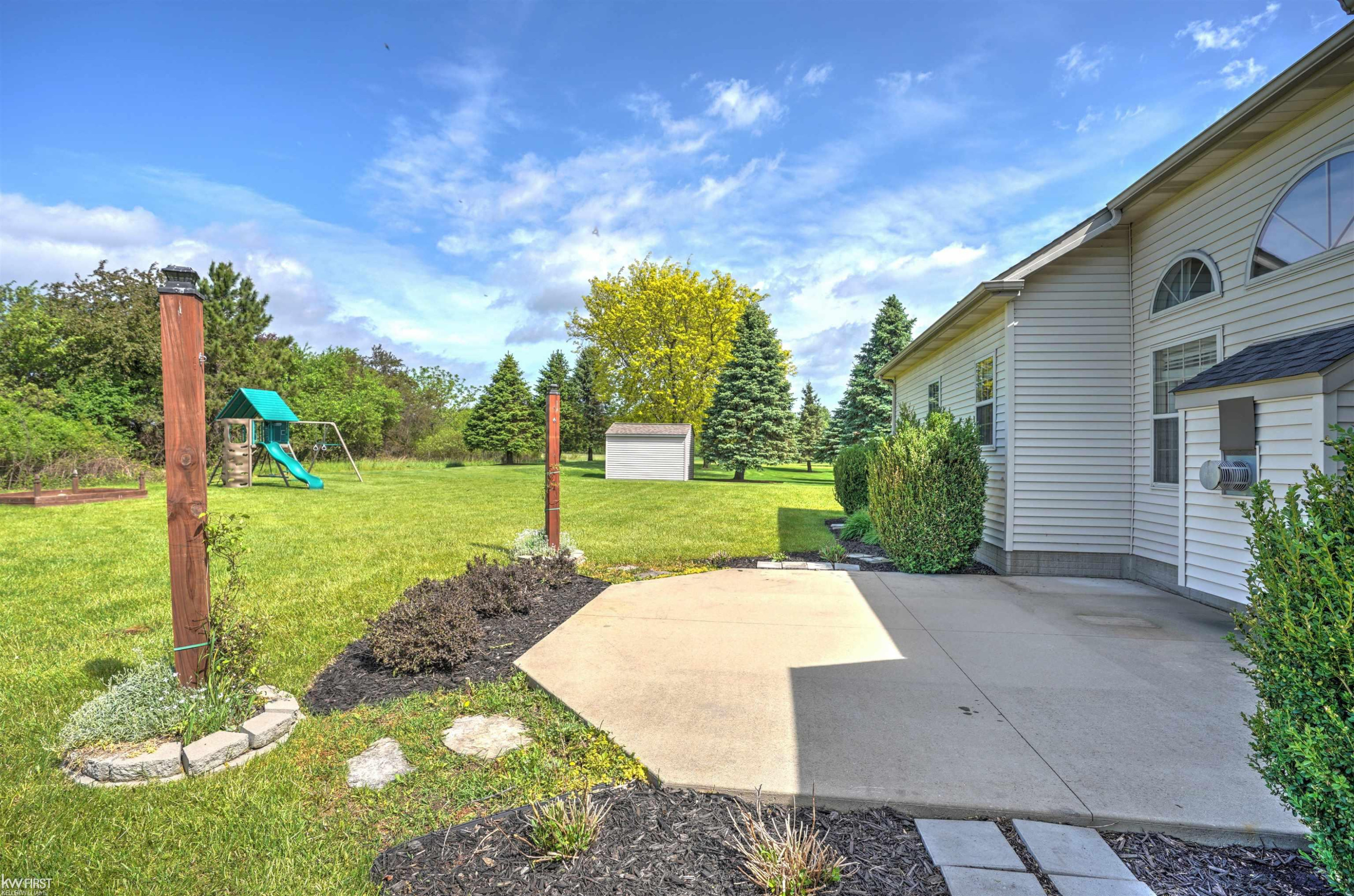 9484 Aspen View Drive, Grand Blanc, MI 48439 — Photo 55