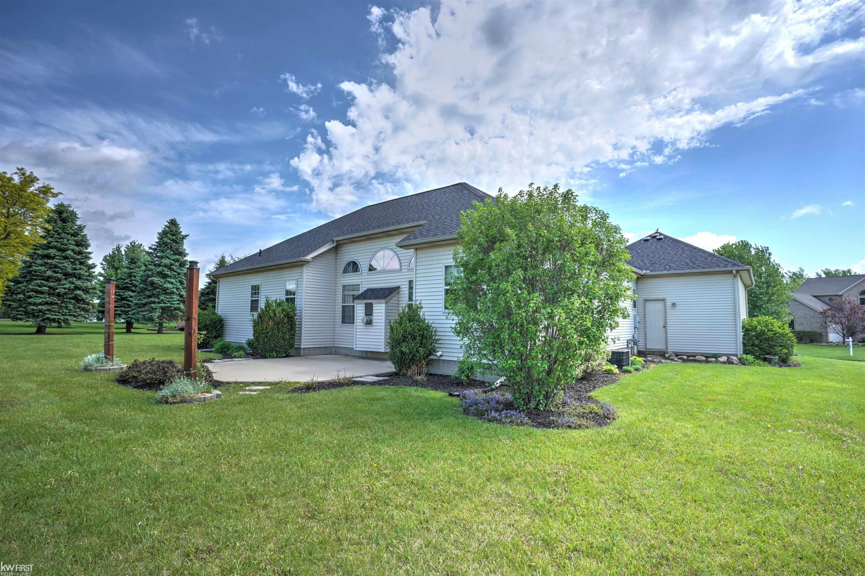 9484 Aspen View Drive, Grand Blanc, MI 48439 — Photo 59