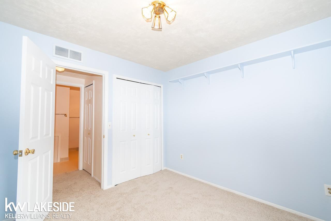 45297 Universal Court, Shelby Twp, MI 48317 — Photo 16