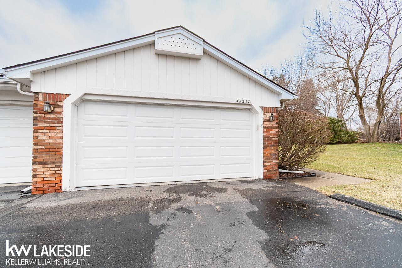 45297 Universal Court, Shelby Twp, MI 48317 — Photo 19