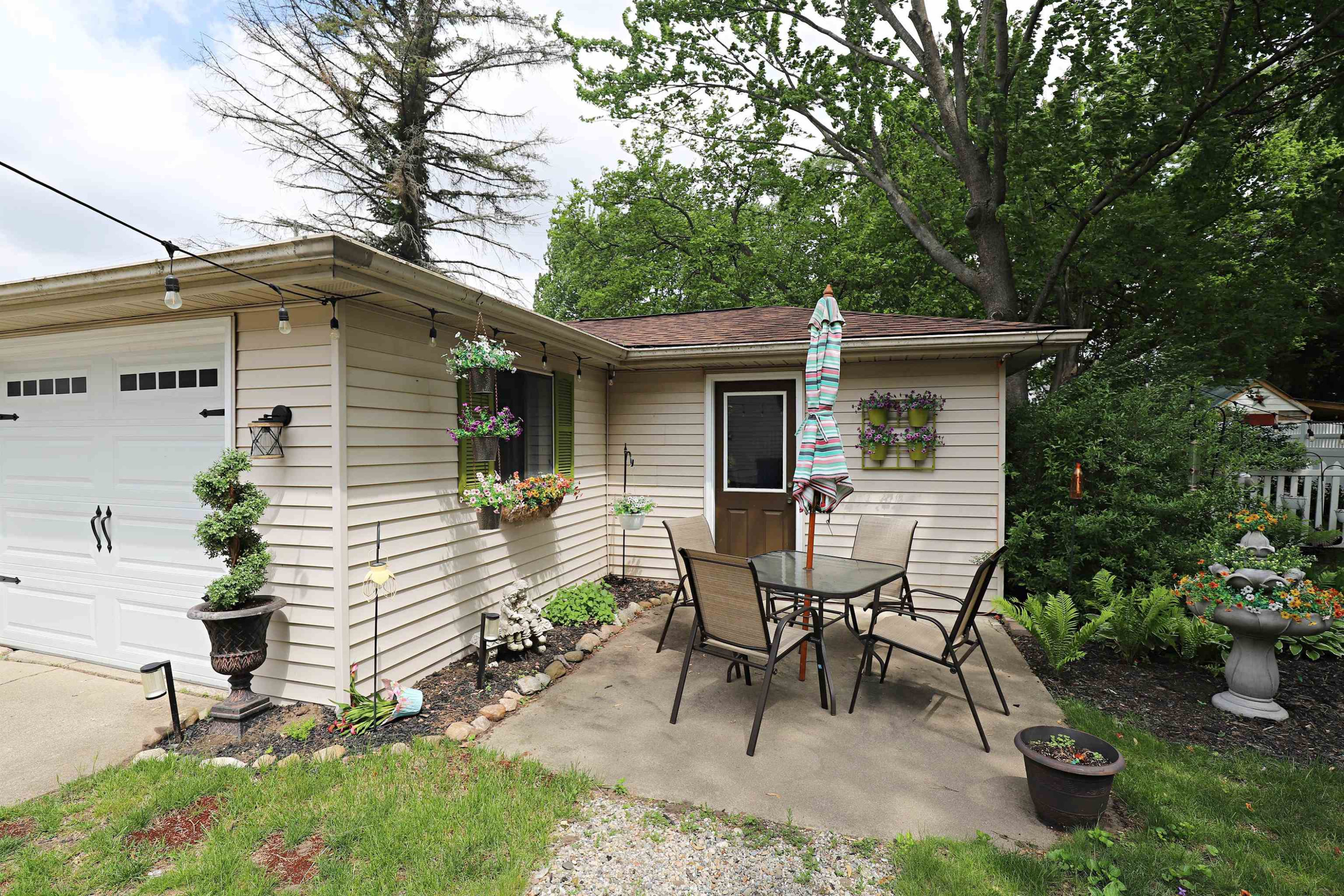 9409 Butternut Street, New Lothrop, MI 48460 — Photo 22