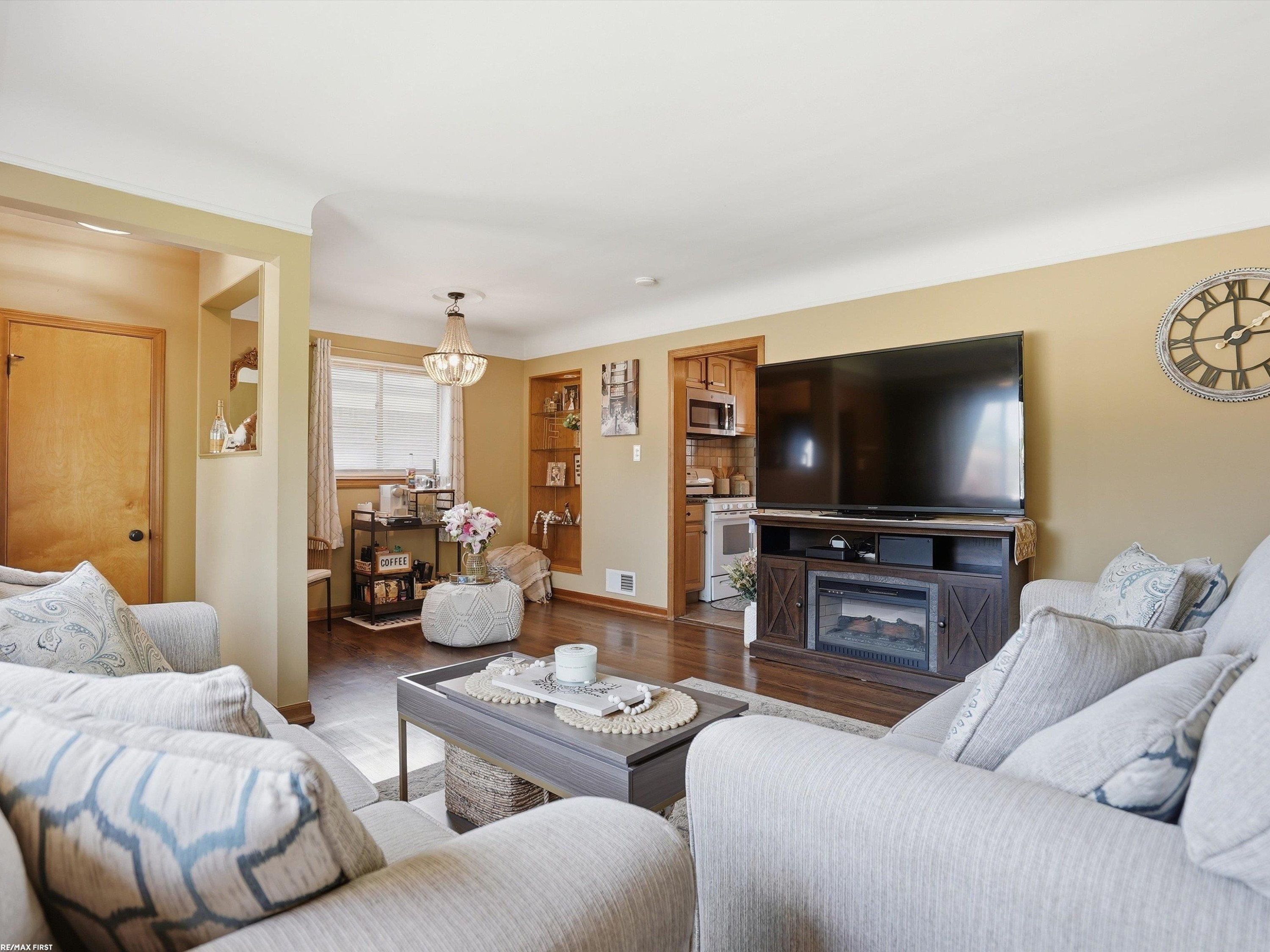 26301 San Rosa Drive, Saint Clair Shores, MI 48081 — Photo 5