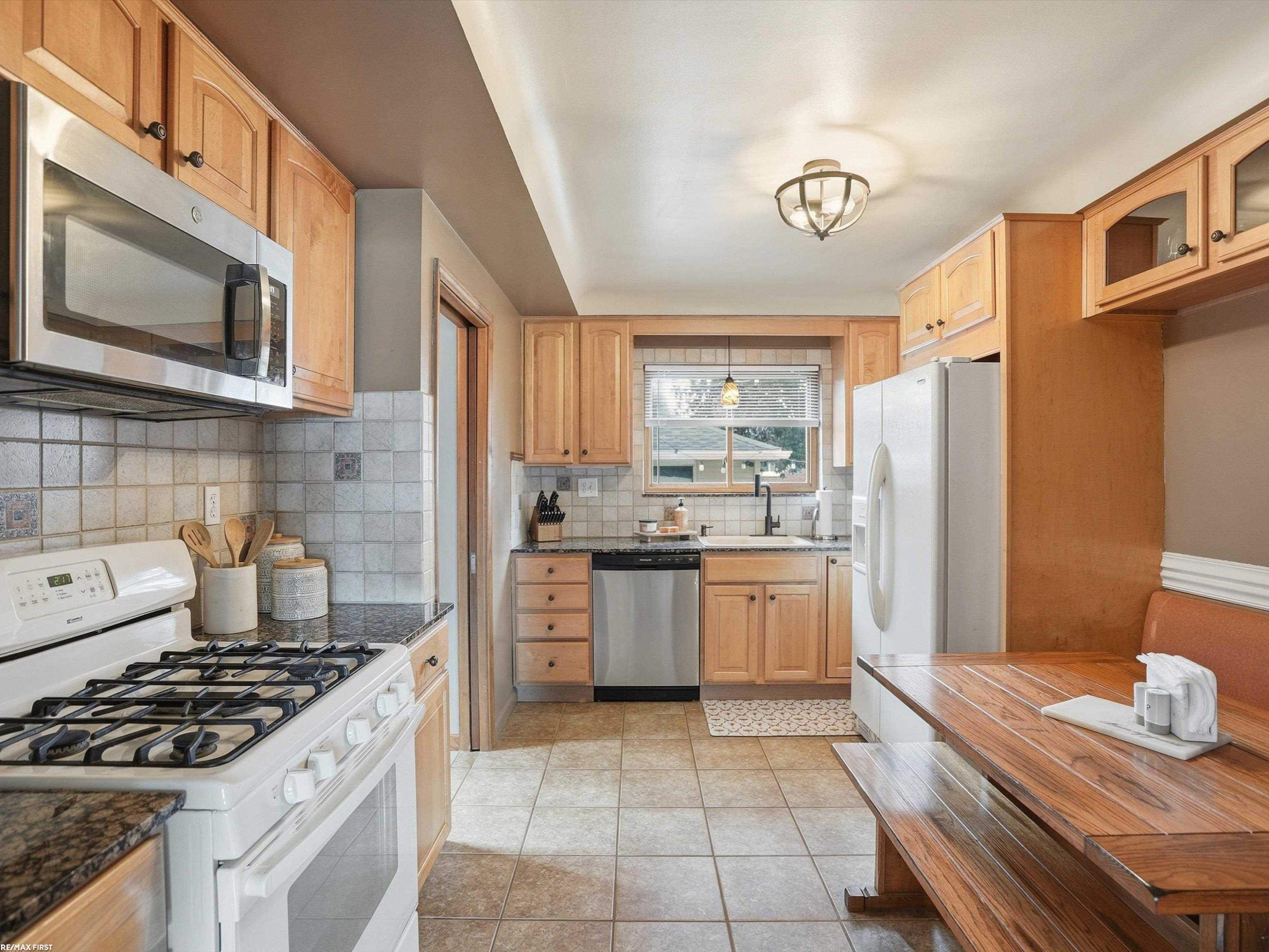 26301 San Rosa Drive, Saint Clair Shores, MI 48081 — Photo 8