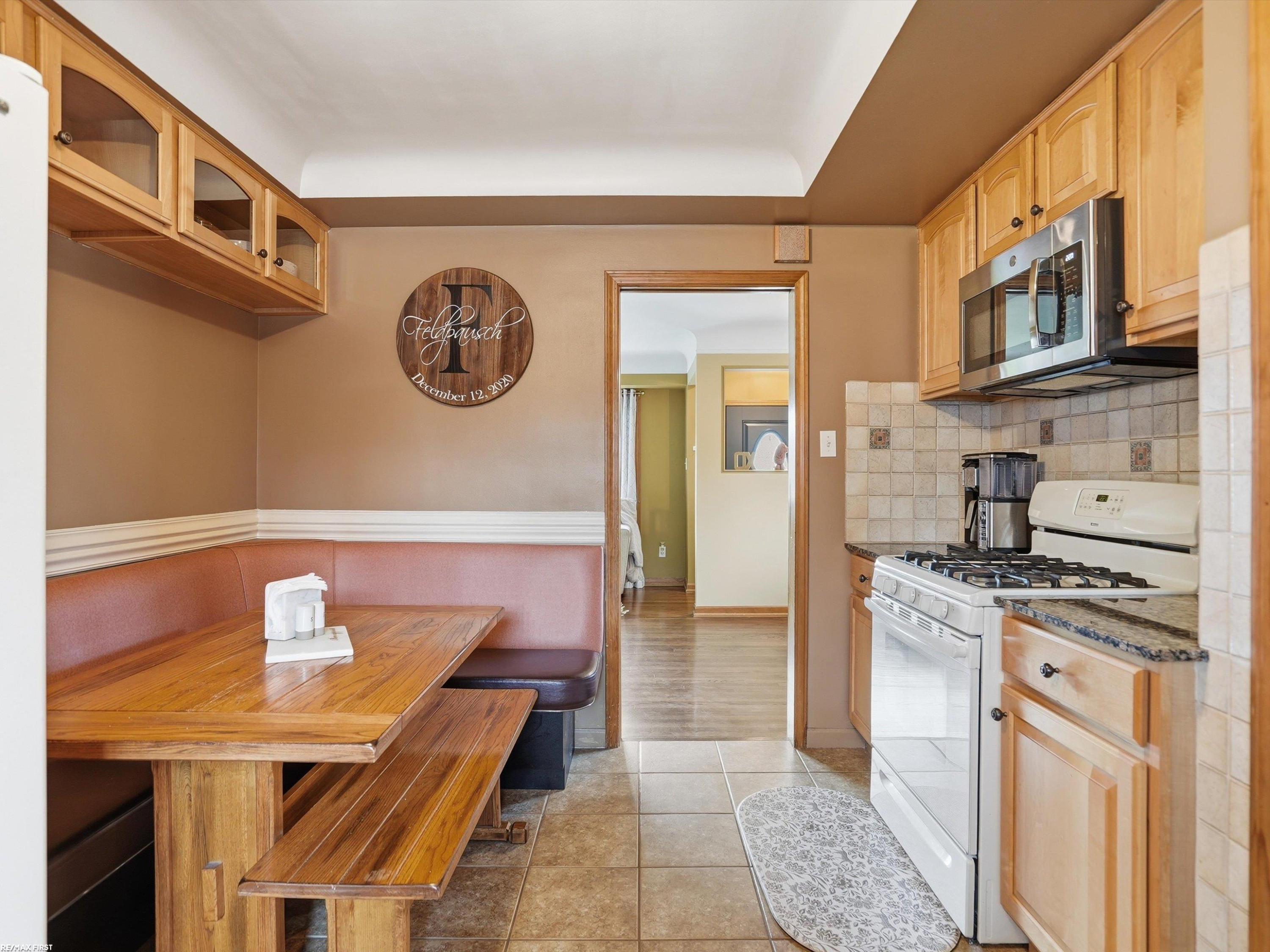 26301 San Rosa Drive, Saint Clair Shores, MI 48081 — Photo 11