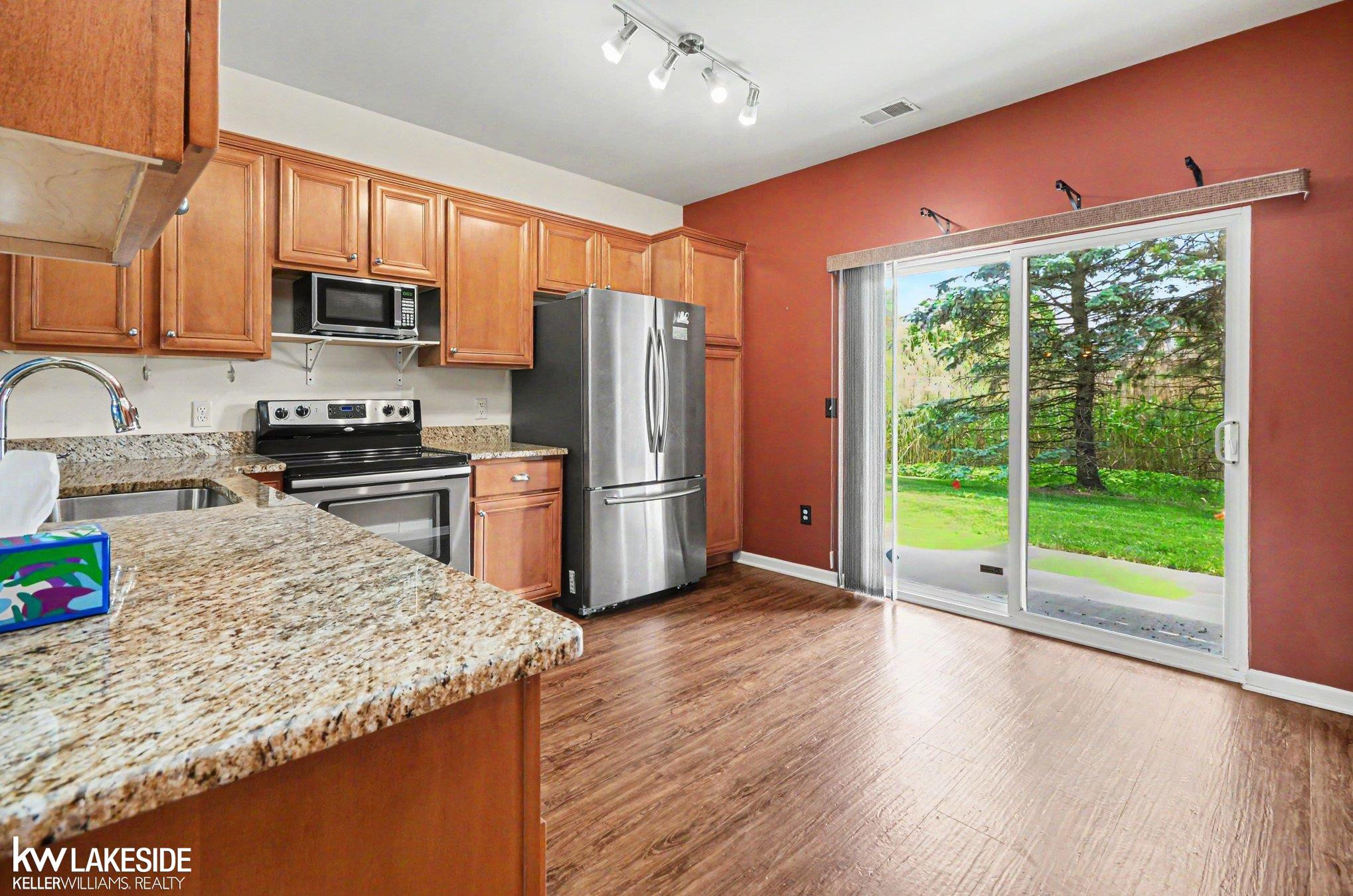 13640 Silver Birch Circle, Utica, MI 48315 — Photo 5