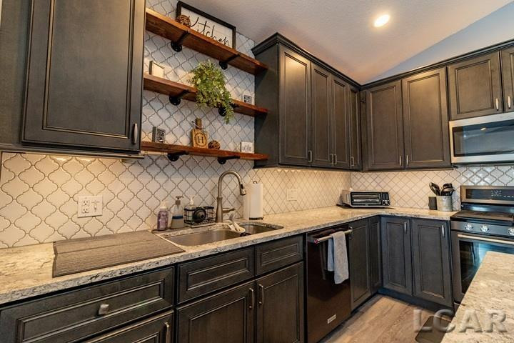 7729 Kingsley Drive, Onsted, MI 49265 — Photo 23
