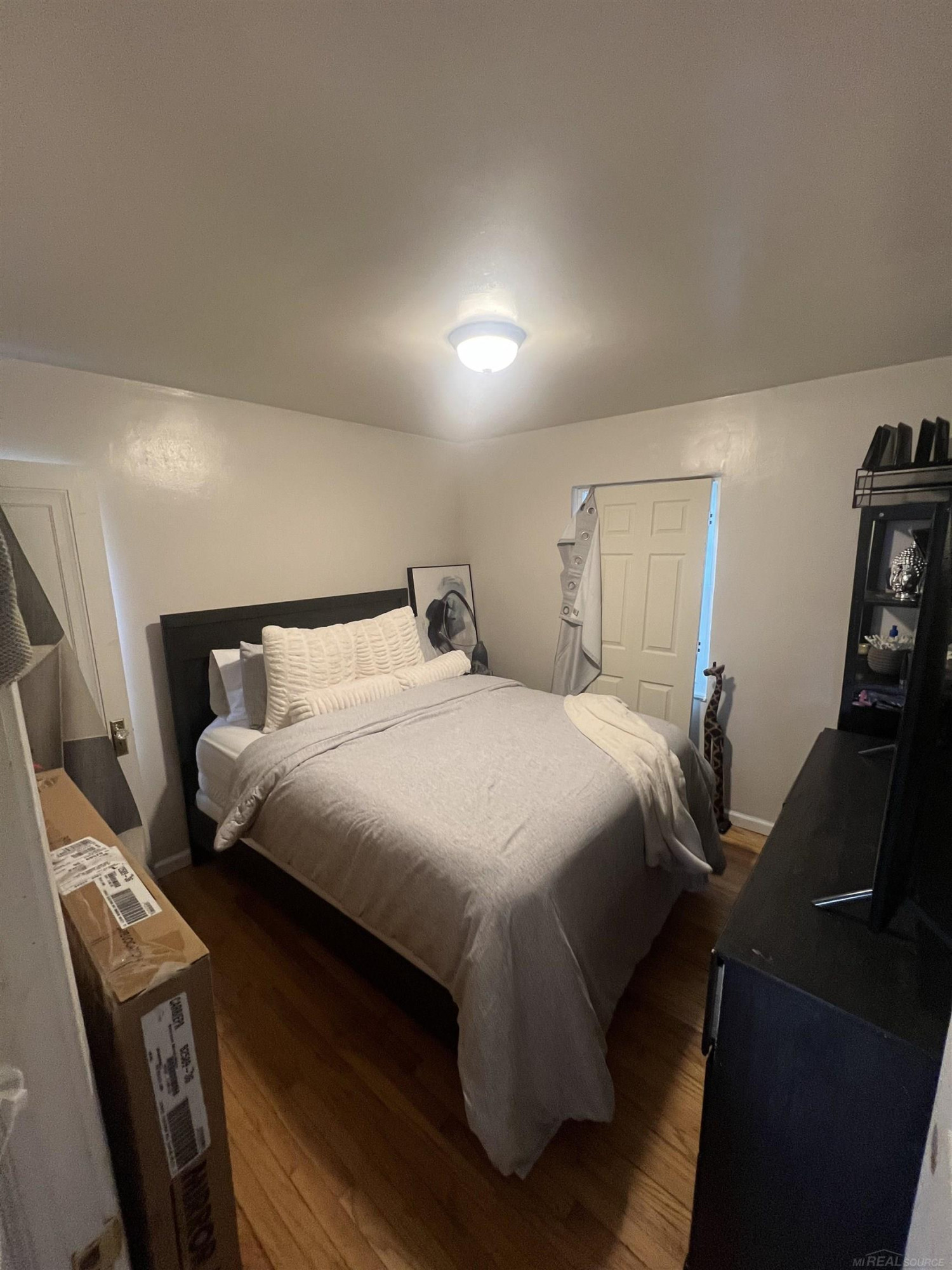 18435 Robson Street, Detroit, MI 48235 — Photo 4