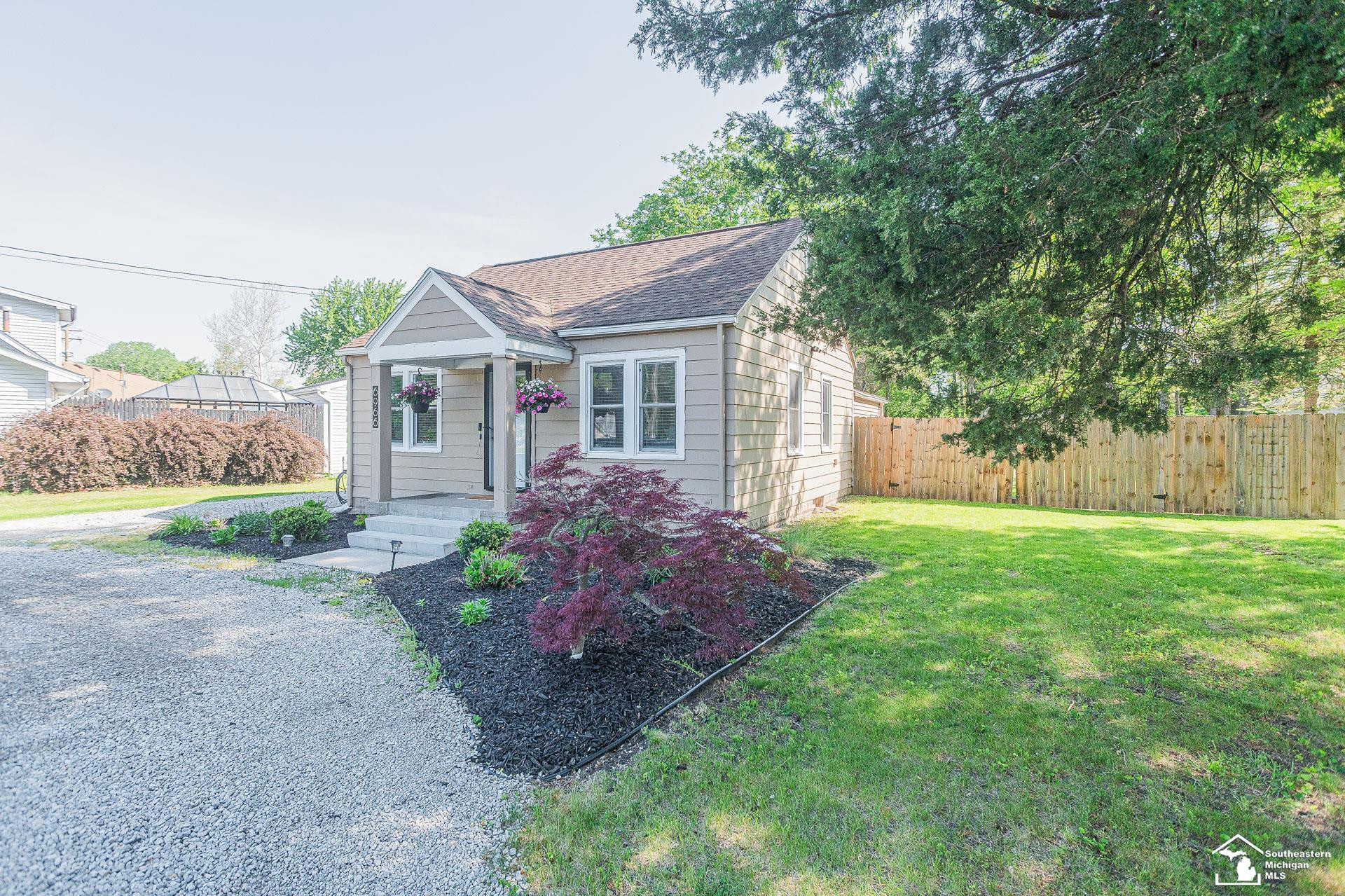 6966 Summerfield Road, Temperance, MI 48182 — Photo 2