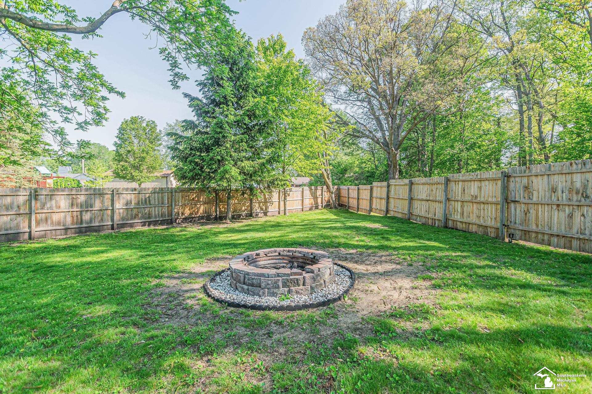 6966 Summerfield Road, Temperance, MI 48182 — Photo 8