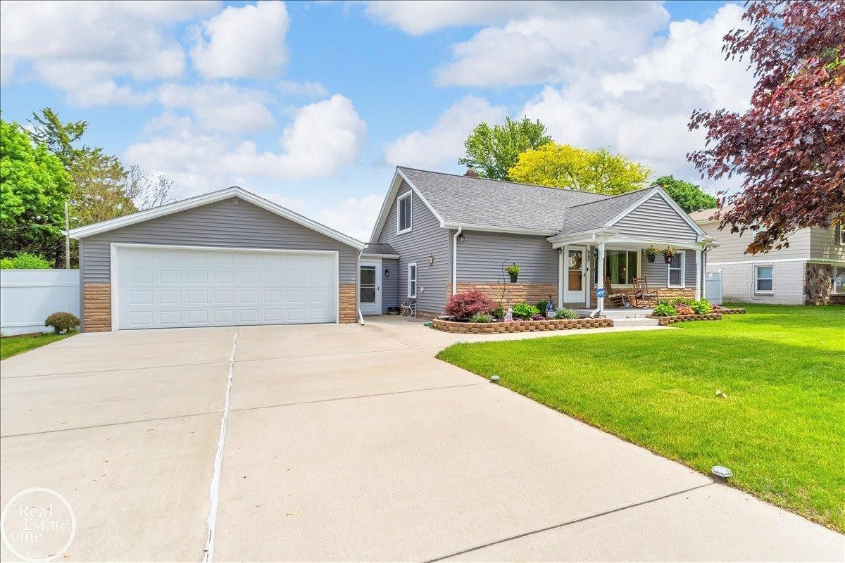 47840 Greenview Road, Shelby Twp, MI 48317 — Photo 3
