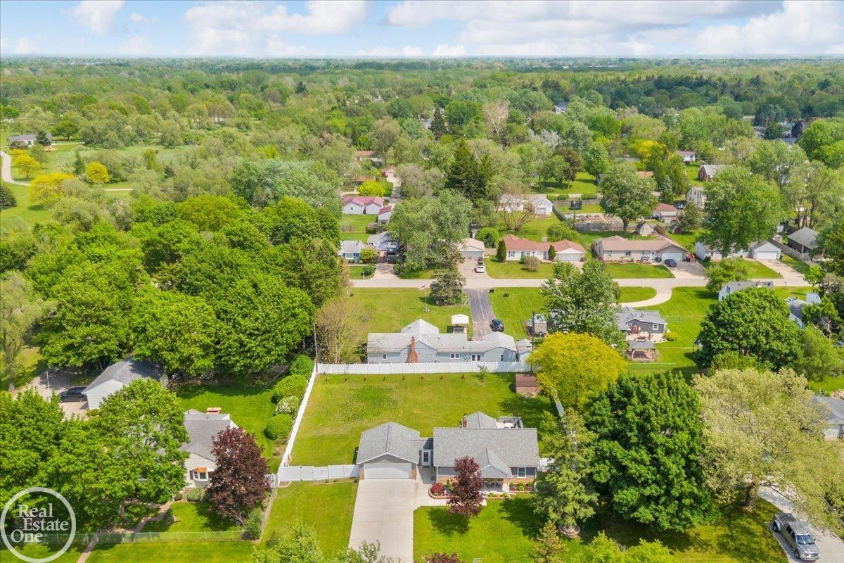 47840 Greenview Road, Shelby Twp, MI 48317 — Photo 35