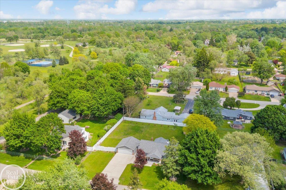 47840 Greenview Road, Shelby Twp, MI 48317 — Photo 36