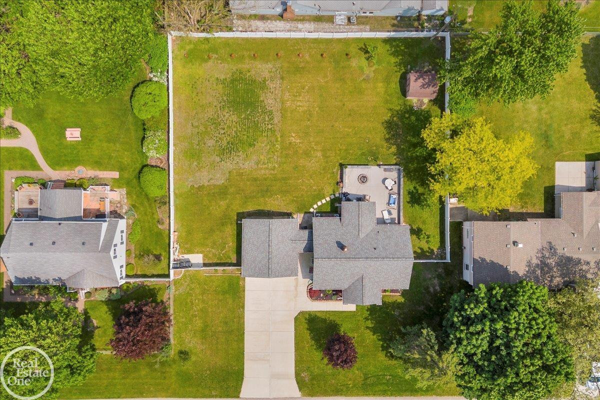 47840 Greenview Road, Shelby Twp, MI 48317 — Photo 39