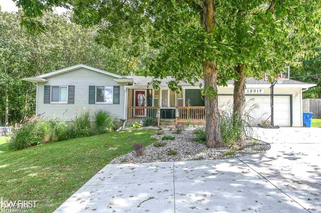 12317 Jennings Road, Linden, MI 48430 — front exterior