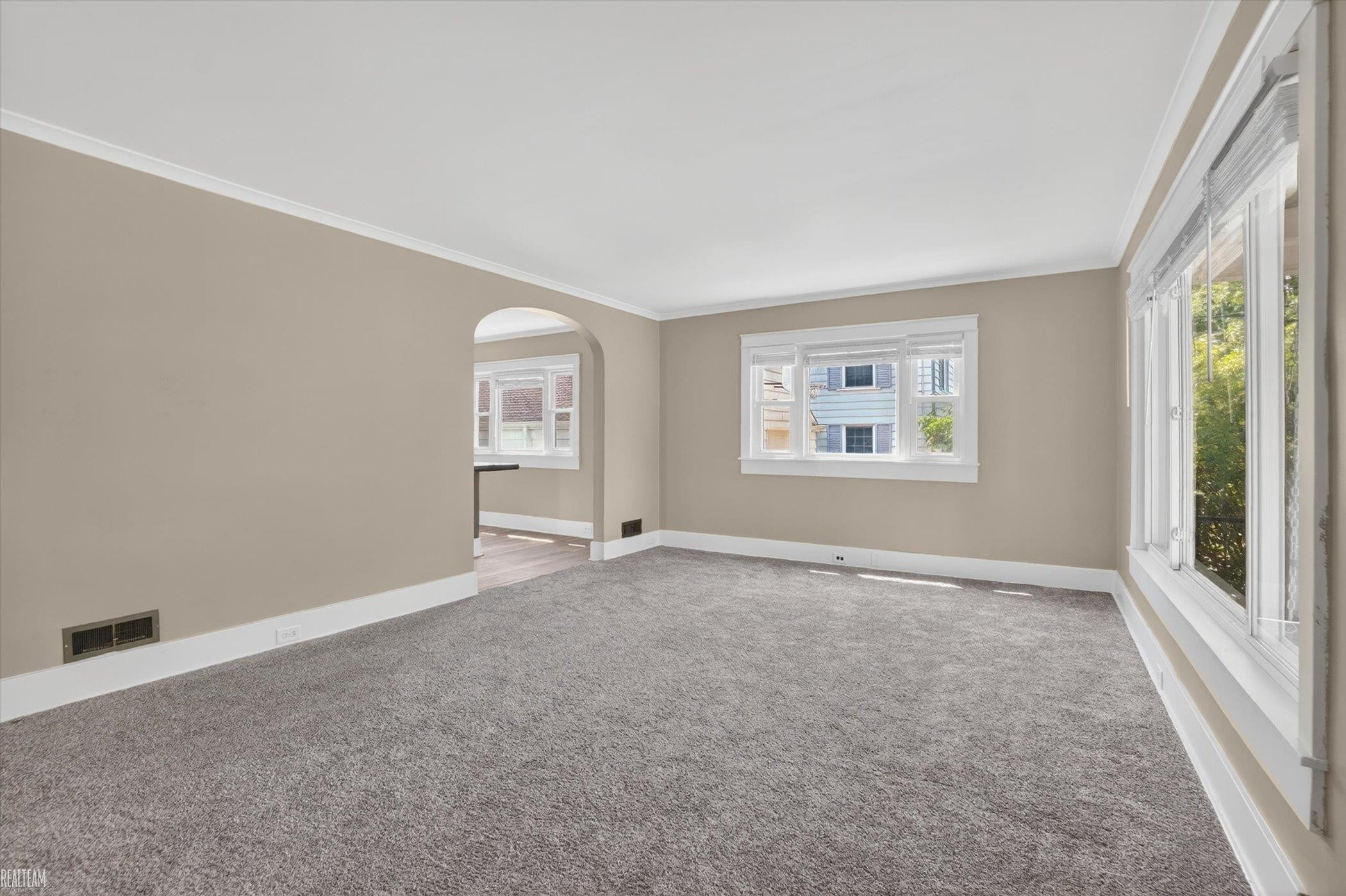 138 Trier Street, Saginaw, MI 48602 — Photo 5
