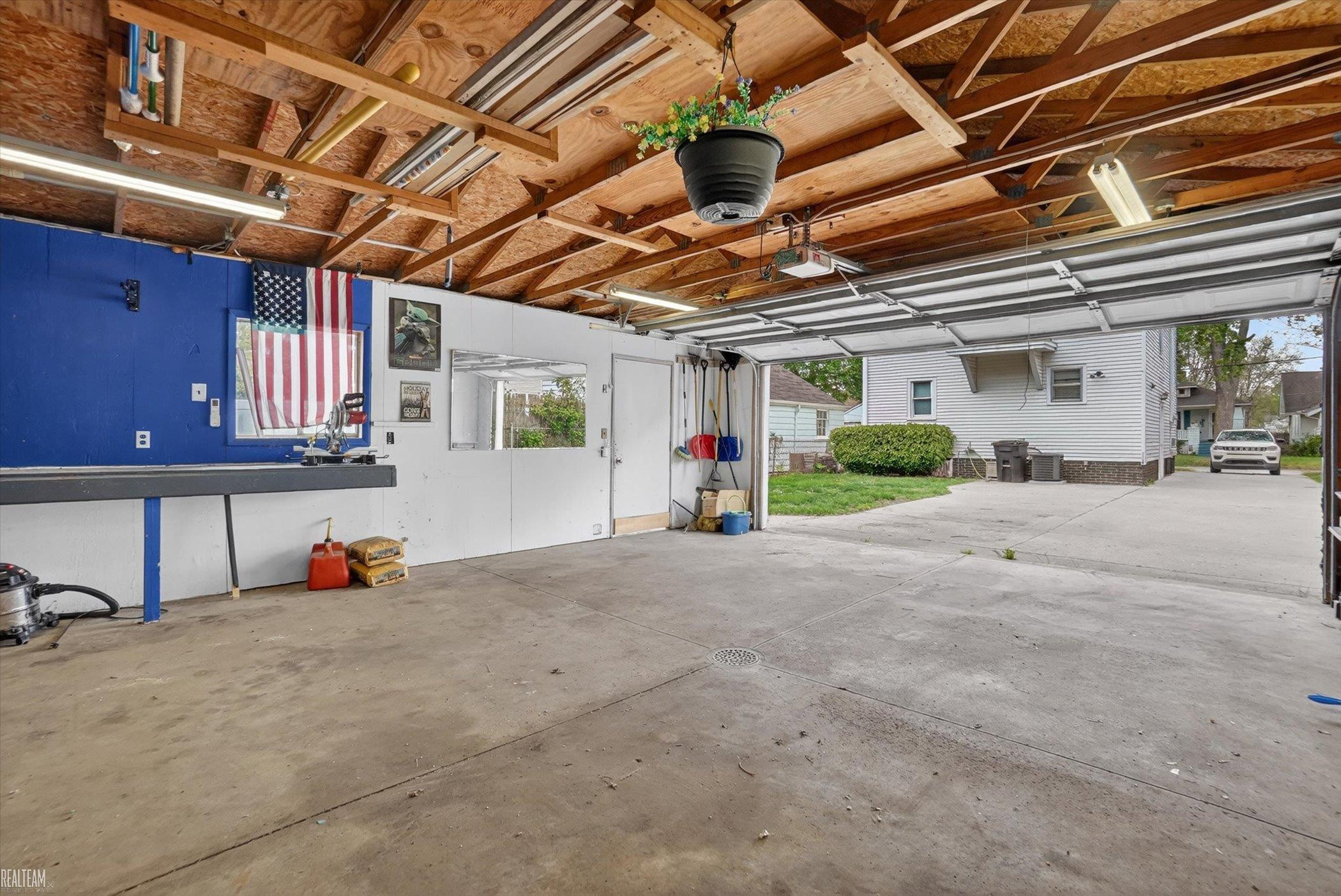 138 Trier Street, Saginaw, MI 48602 — Photo 35